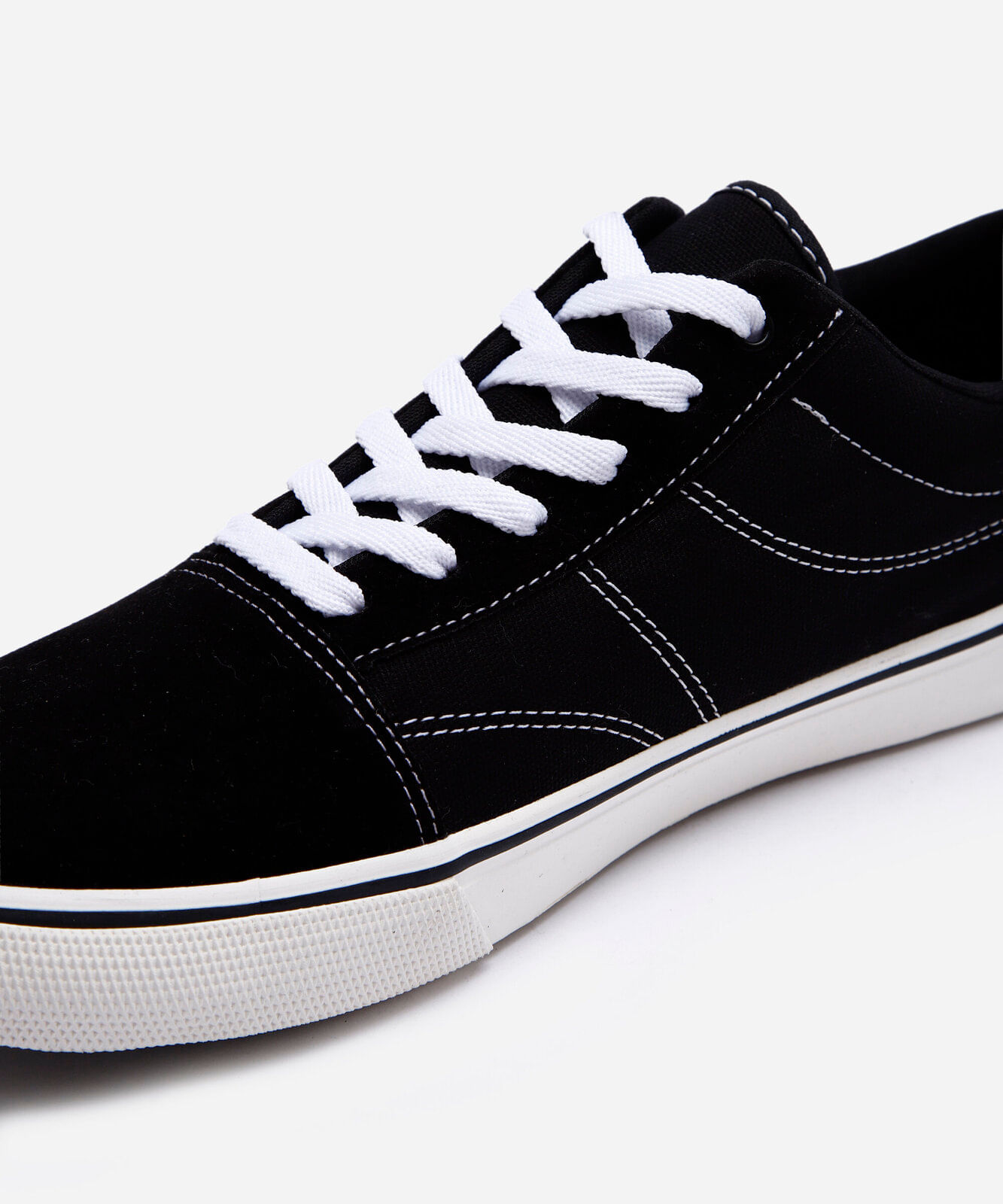 tênis masculino pespontado preto