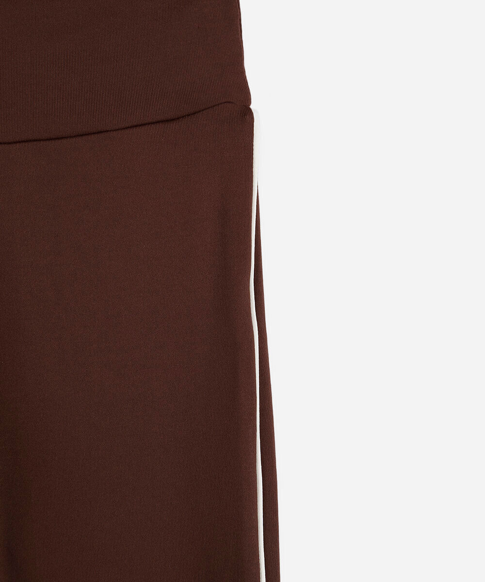 calça legging infantil esportiva com contraste marrom