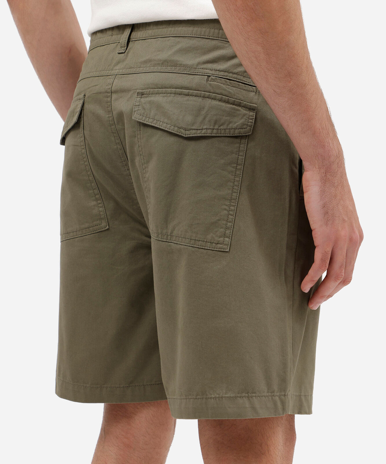 bermuda chino reta masculina de sarja verde