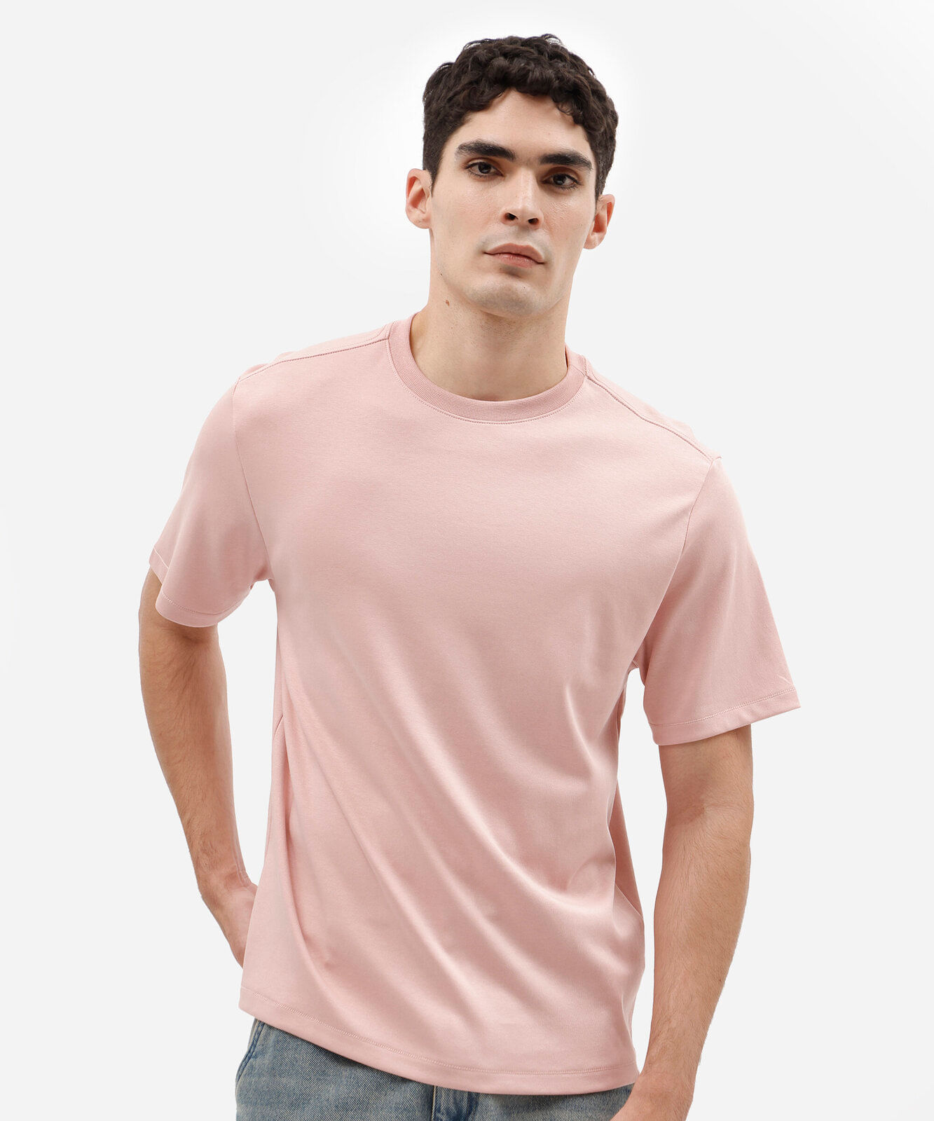 camiseta básica masculina comfort de malha interlock rosa
