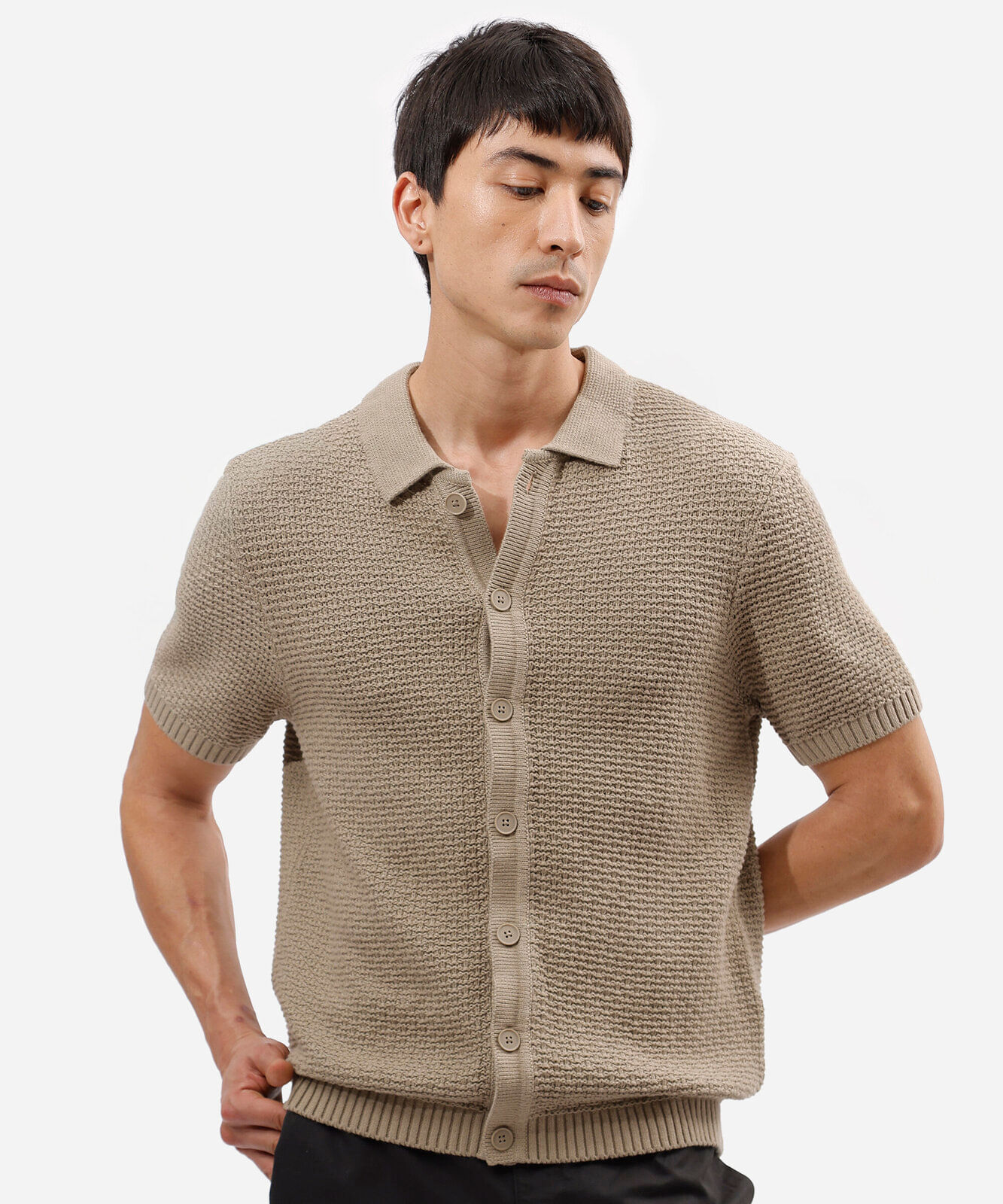 camisa masculina de tricot manga curta texturizada bege