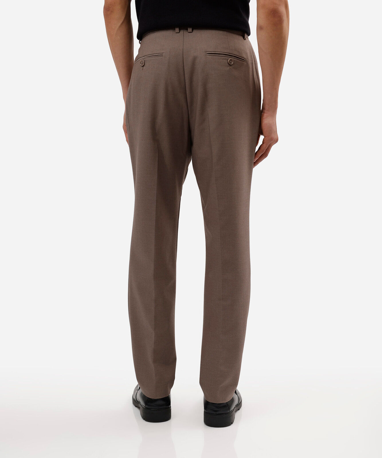 calça masculina de alfaiataria com pregas marrom