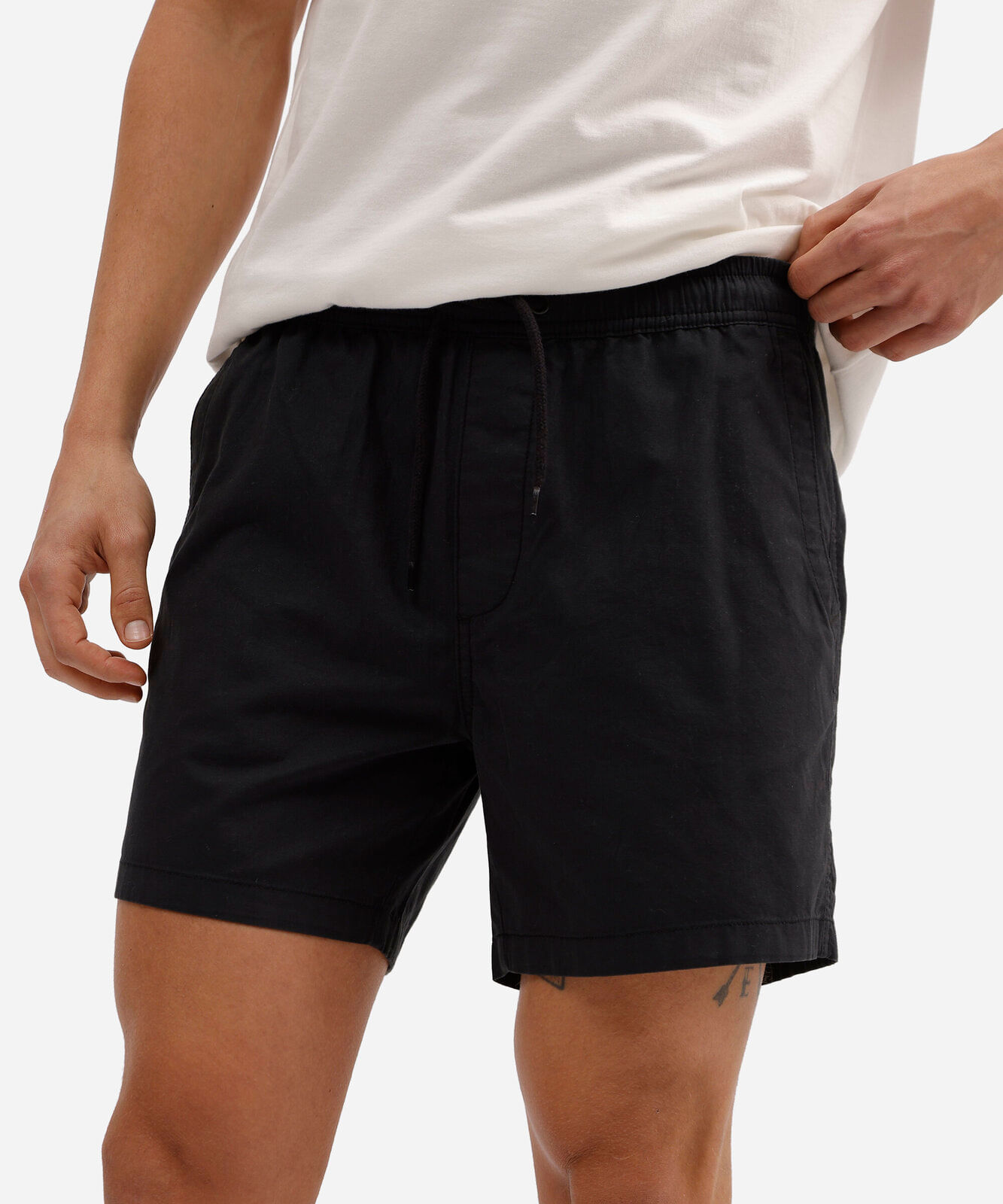 bermuda reta masculina de sarja com elástico preta