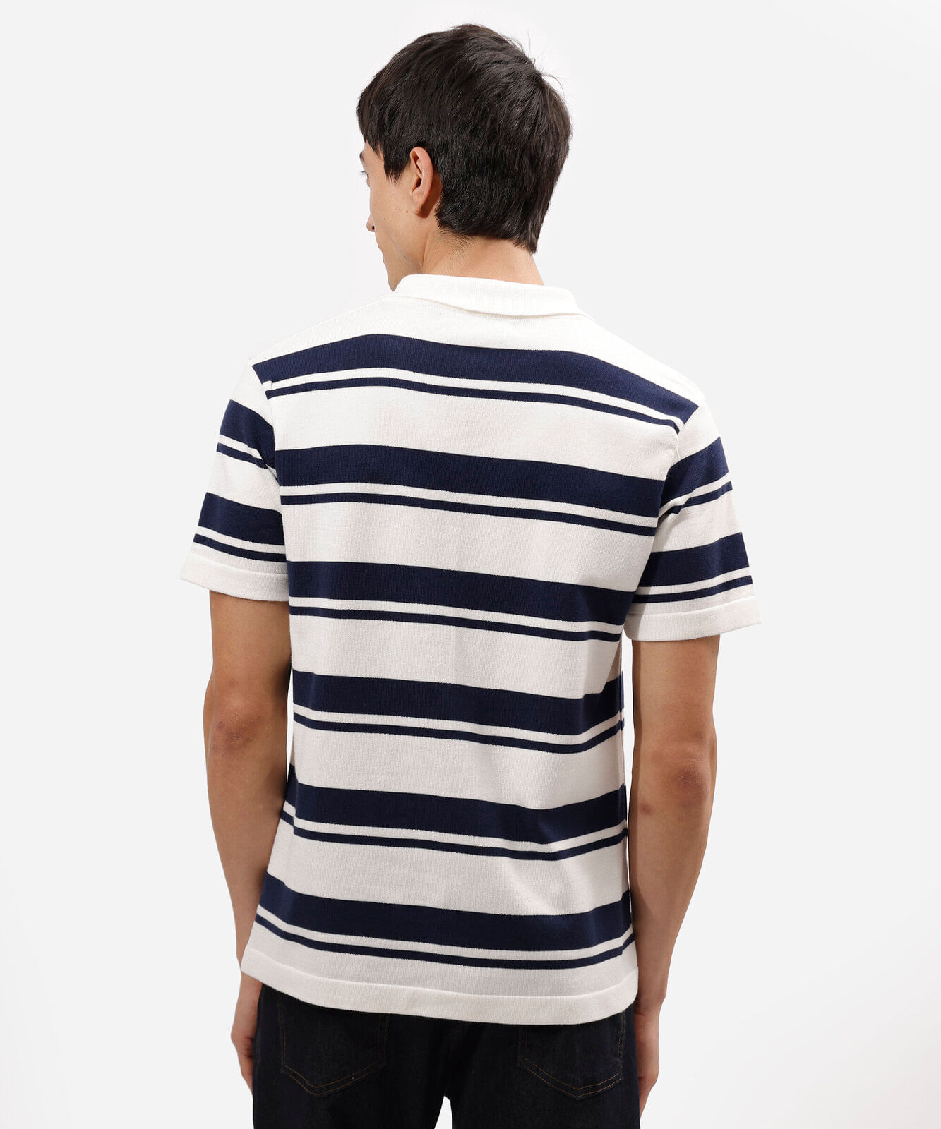 camisa polo masculina comfort listrada em malha off white