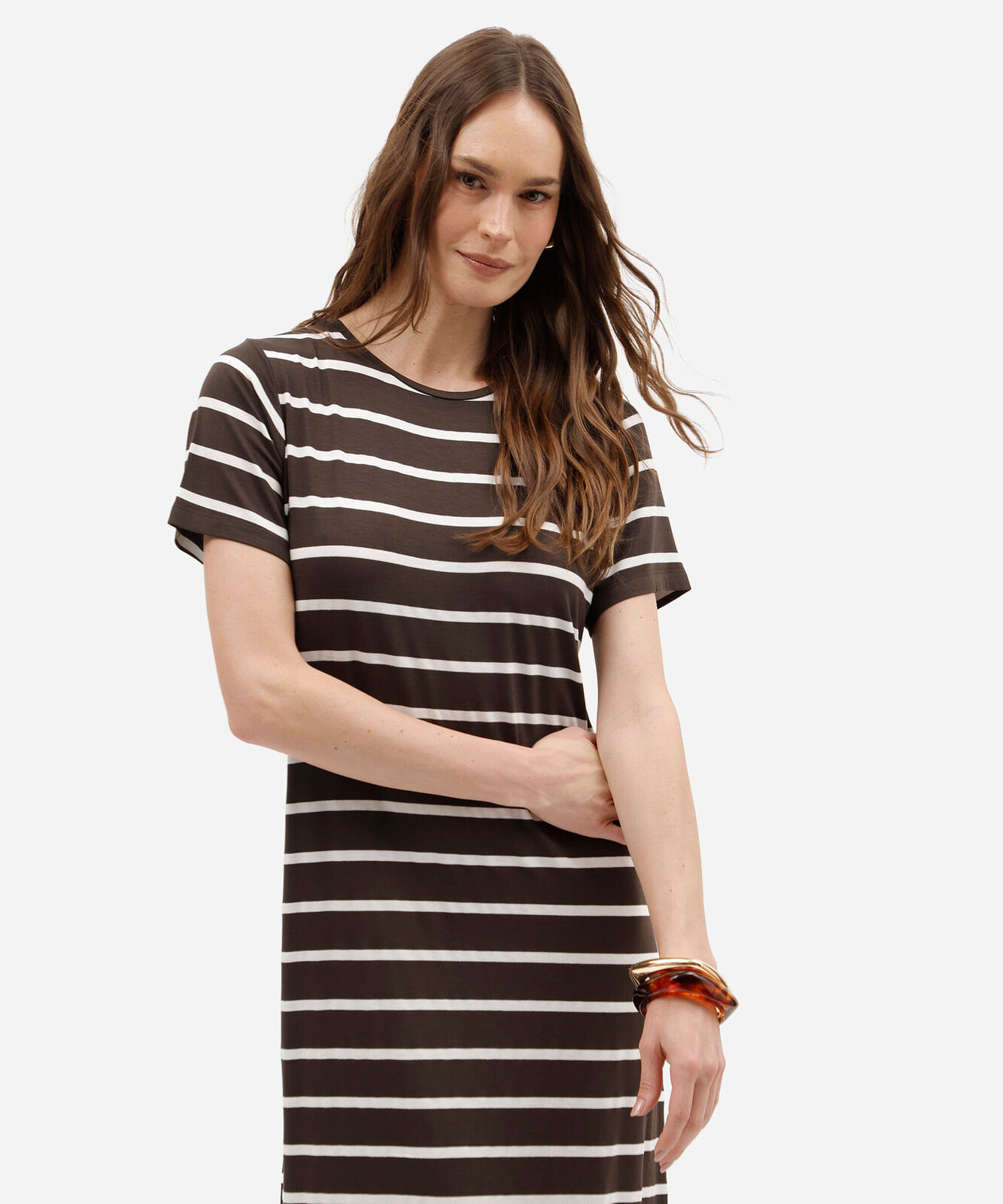 vestido midi feminino com viscose manga curta listrado marrom