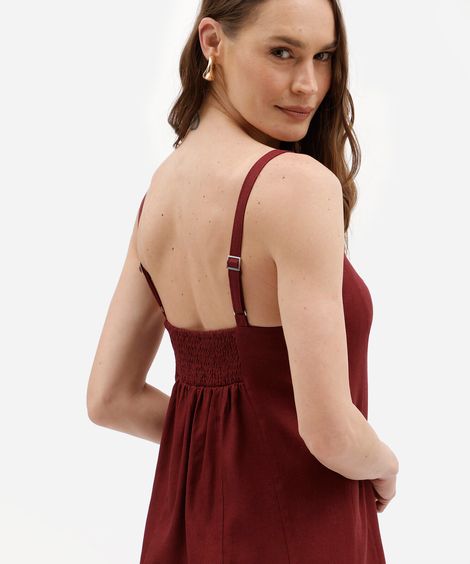 vestido curto alça fina feminino com linho e recortes vinho