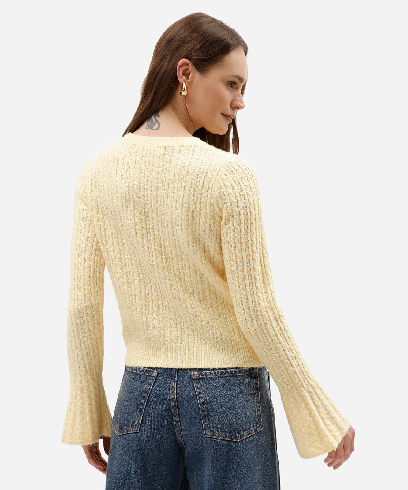 suéter feminino de tricot texturizado amarelo