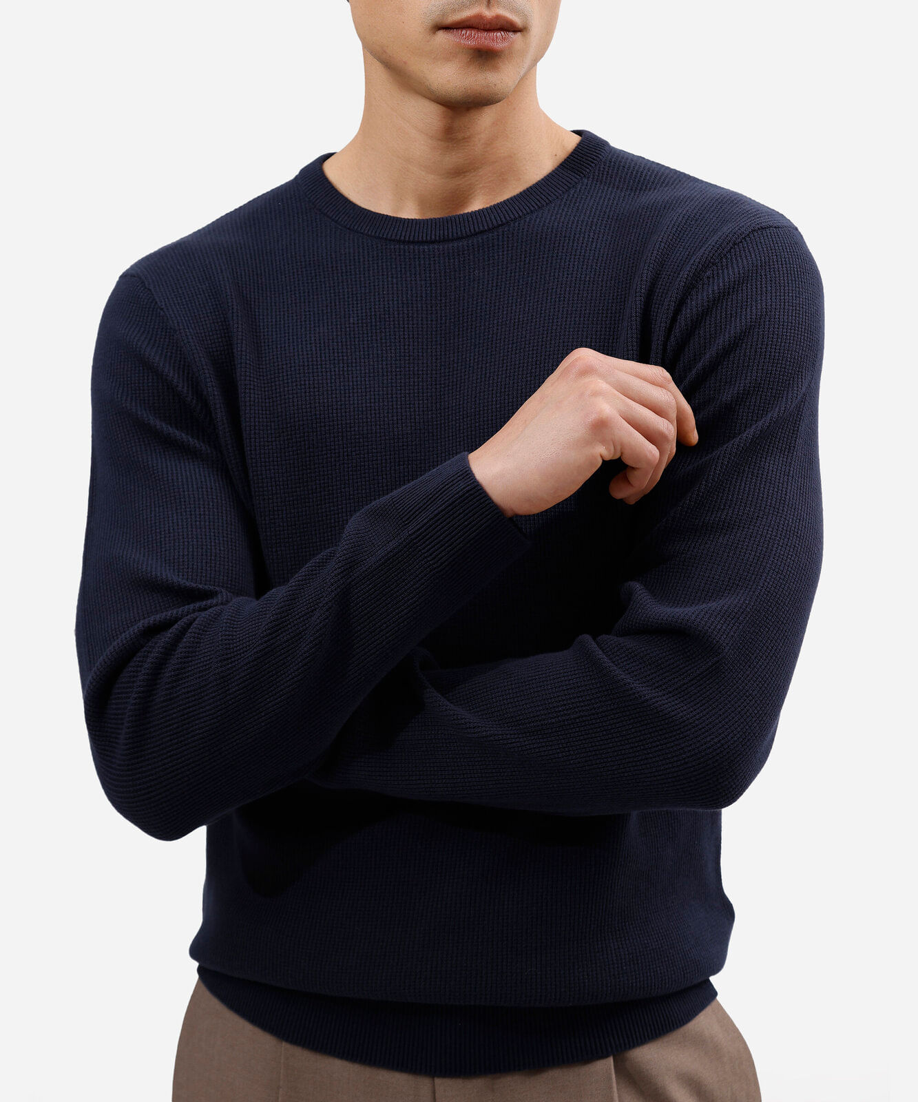suéter masculino de tricot texturizado azul