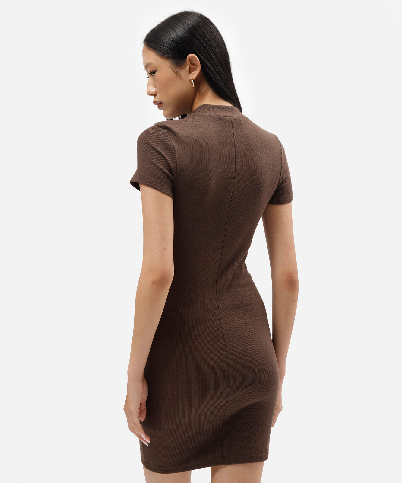 vestido feminino de algodão gola alta manga curta marrom