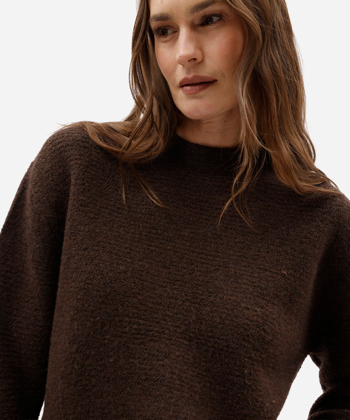 suéter feminino de tricot texturizado marrom