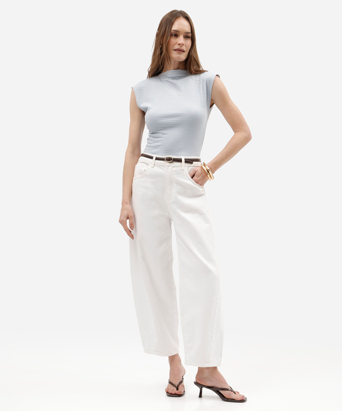 regata feminina com viscose decote canoa texturizada azul
