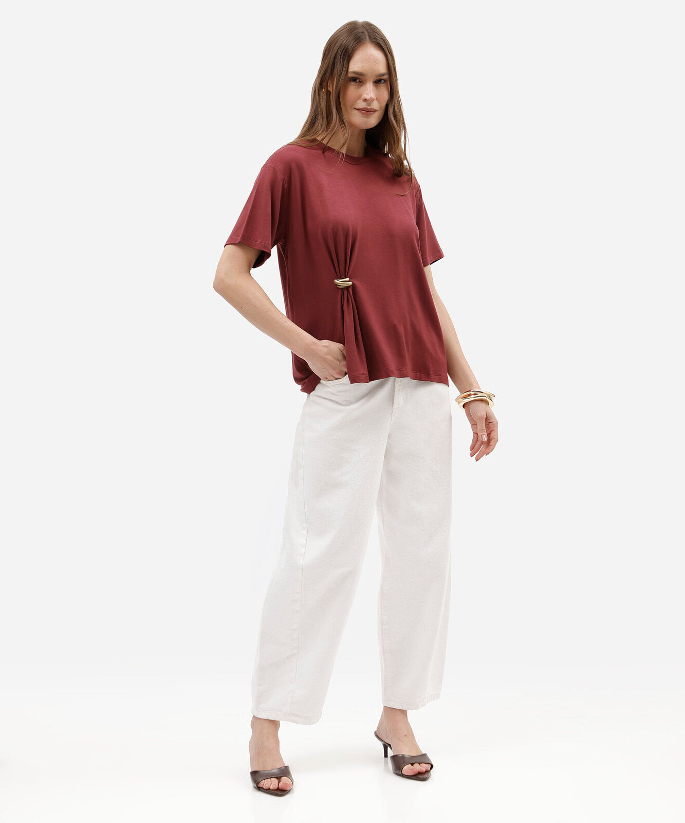 blusa oversized feminina de viscose manga curta com fivela vinho