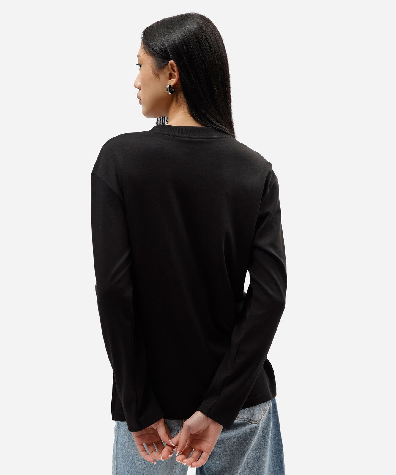 camiseta oversized feminina de algodão peruano manga longa preta