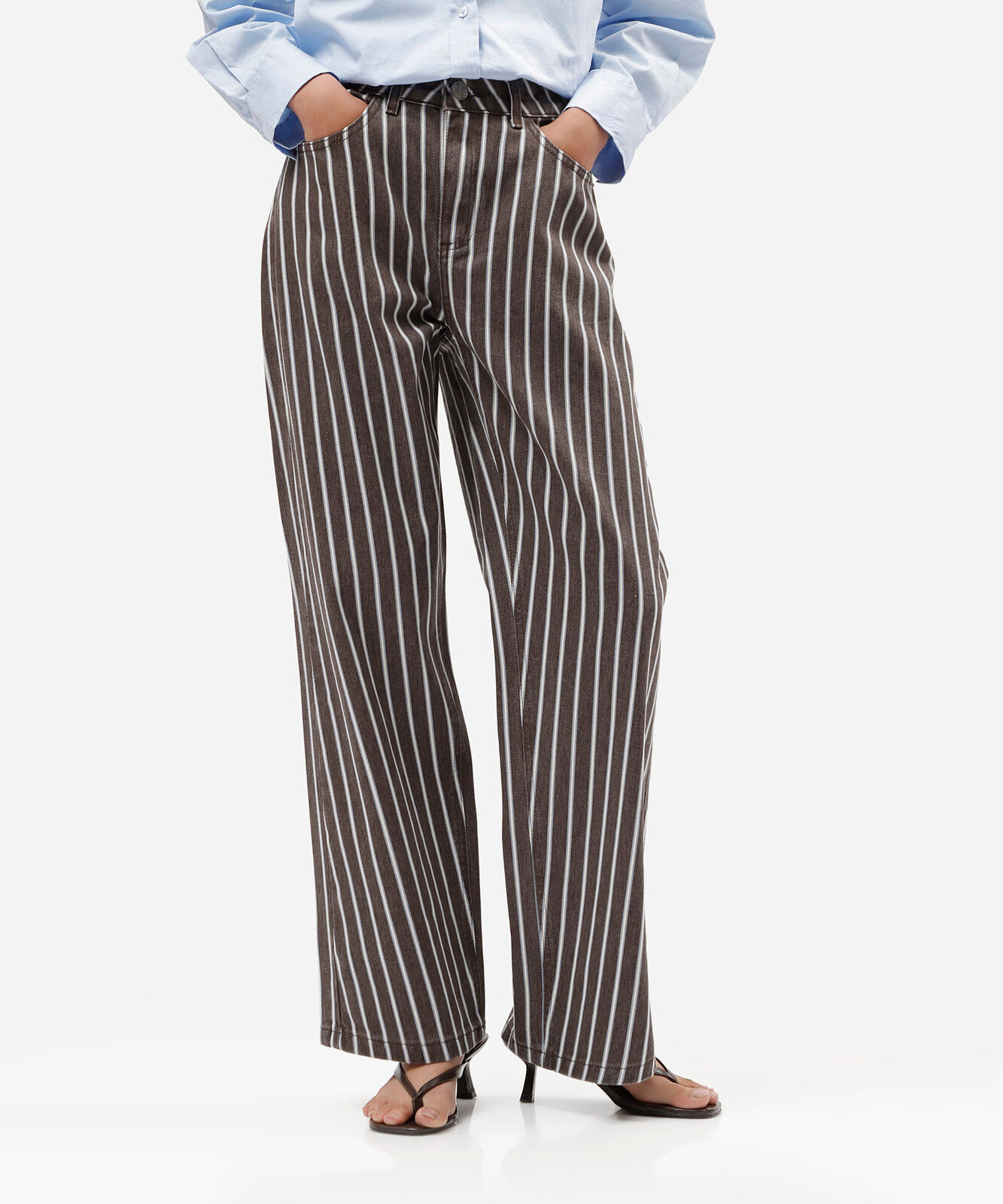 calça wide leg slim feminina de sarja cintura média listrada marrom