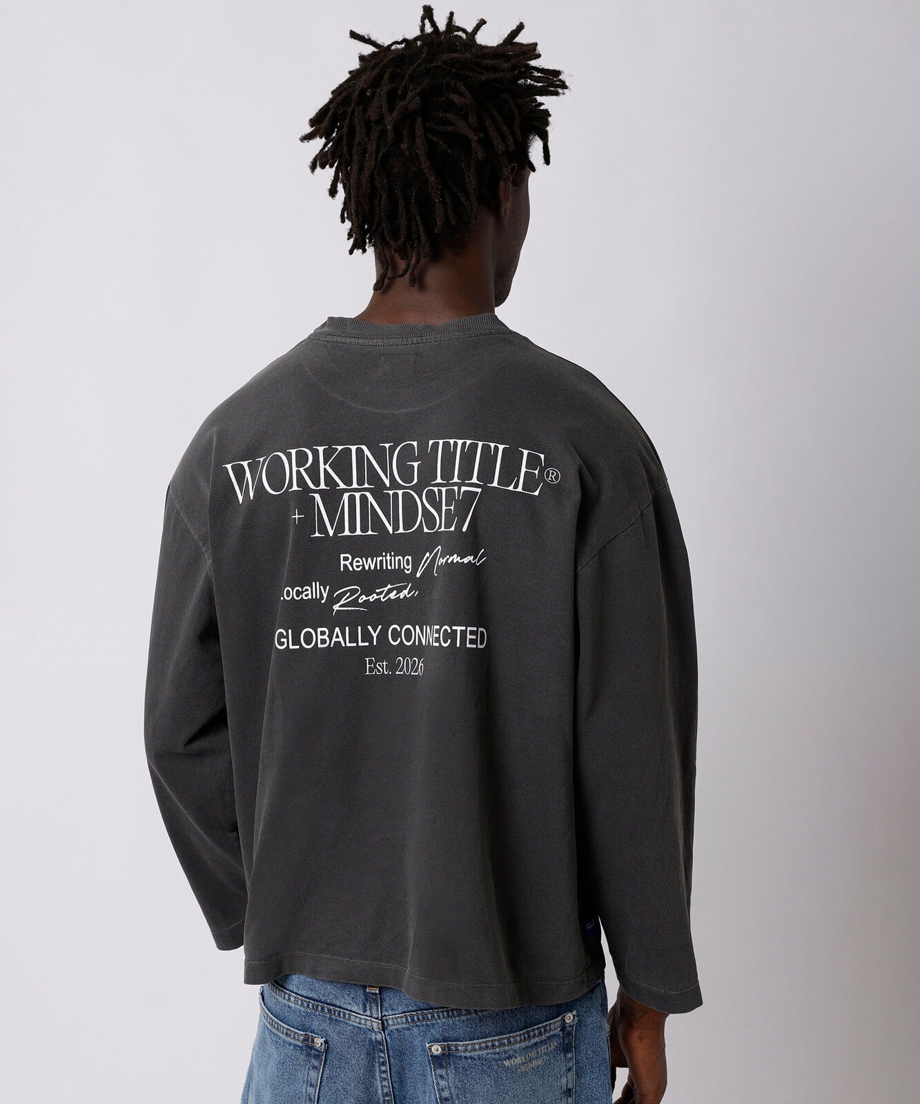 camiseta unissex de algodão manga longa mindset working title cinza