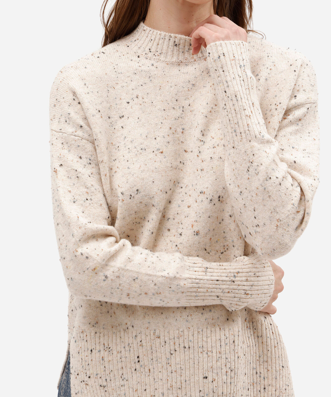 suéter feminino de tricot gola alta com fendas bege