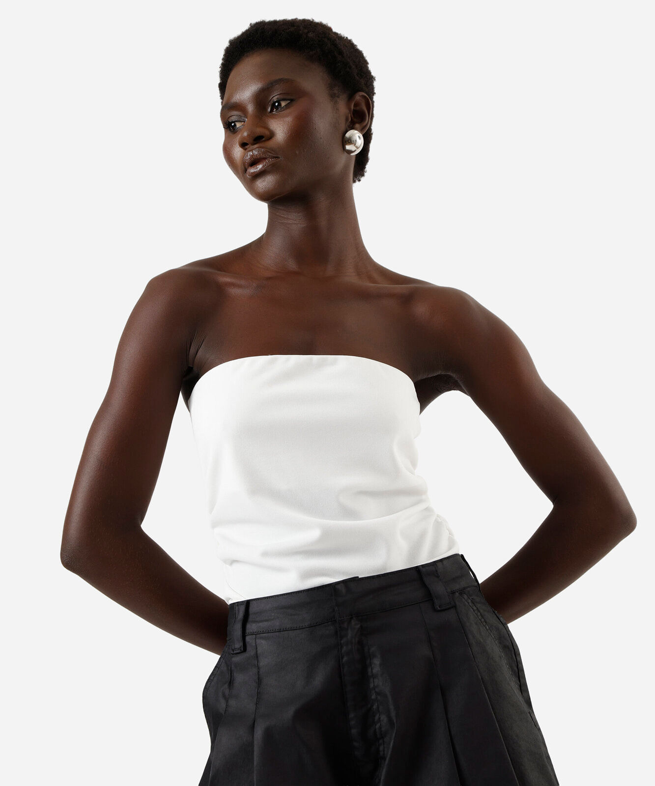 blusa sem alça feminina franzida off white