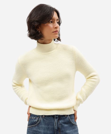 suéter de tricot gola alta amarelo