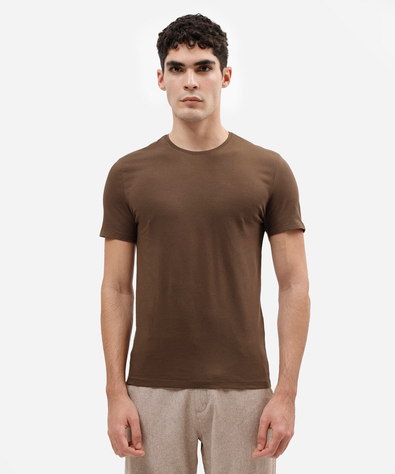 camiseta slim básica manga curta - marrom escuro
