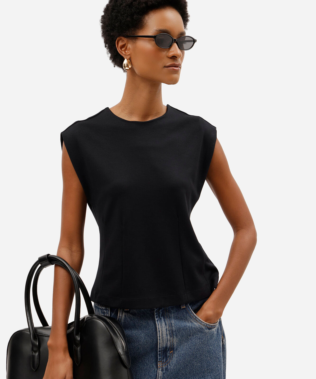 blusa muscle feminina decote redondo preta