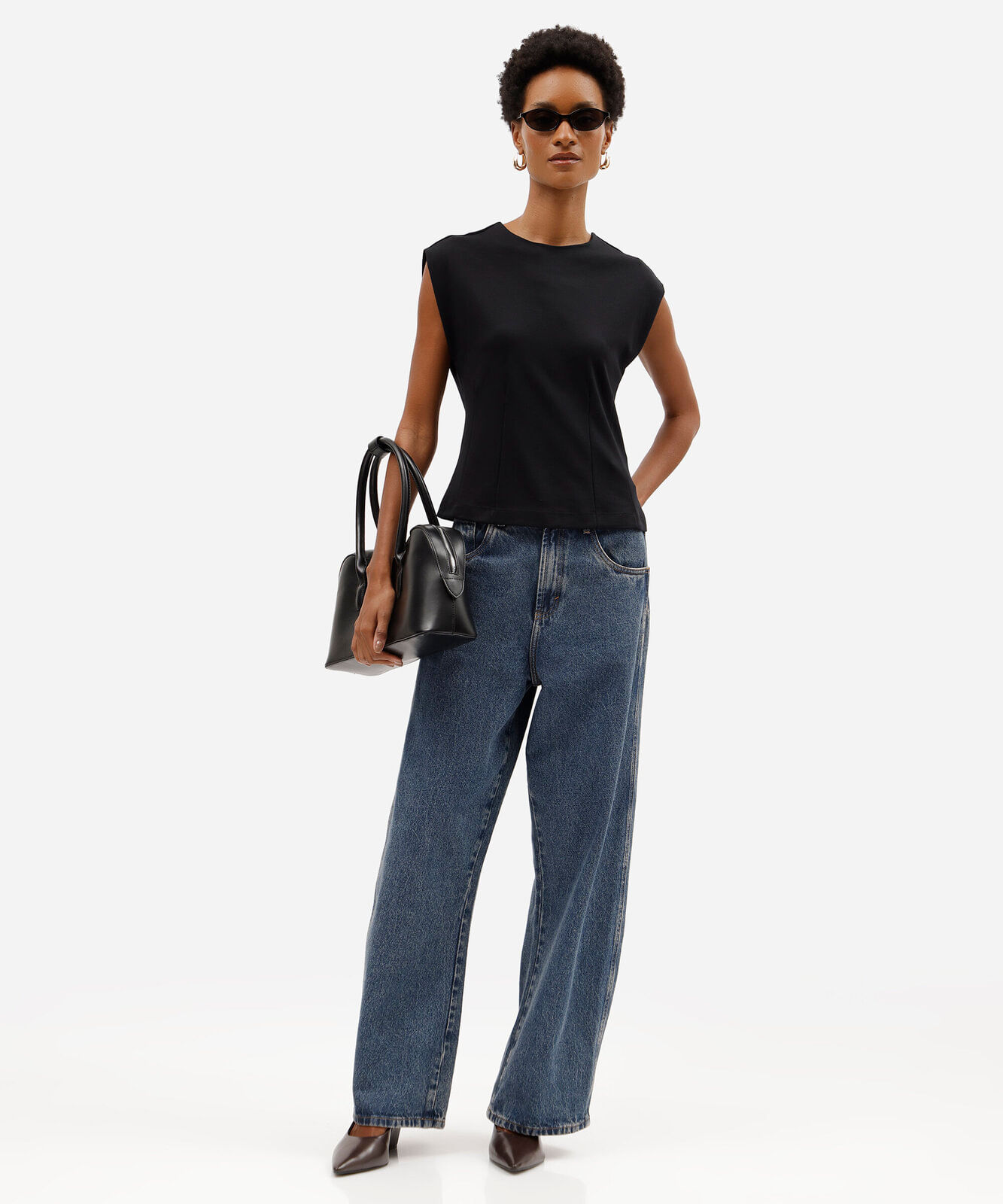 blusa muscle feminina decote redondo preta