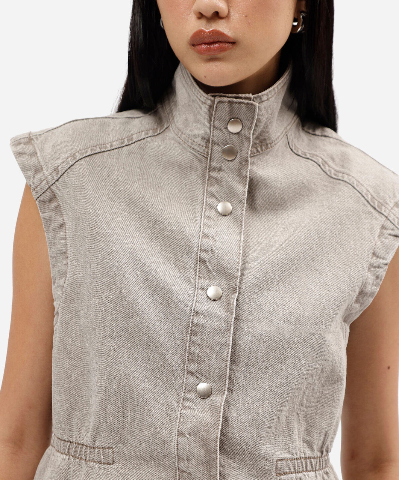 colete feminino de sarja funnel neck cinza