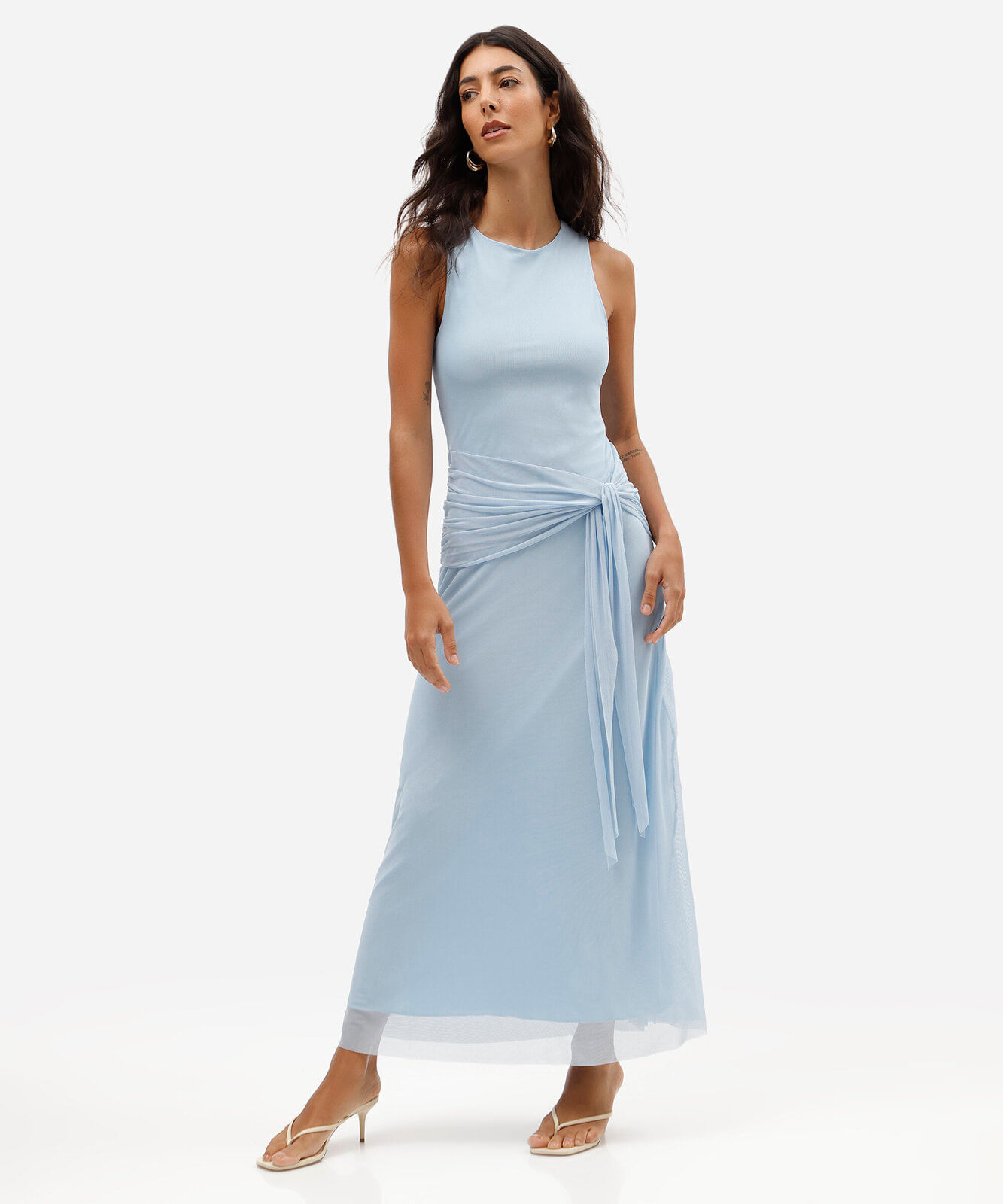vestido longo feminino de tule com amarração azul