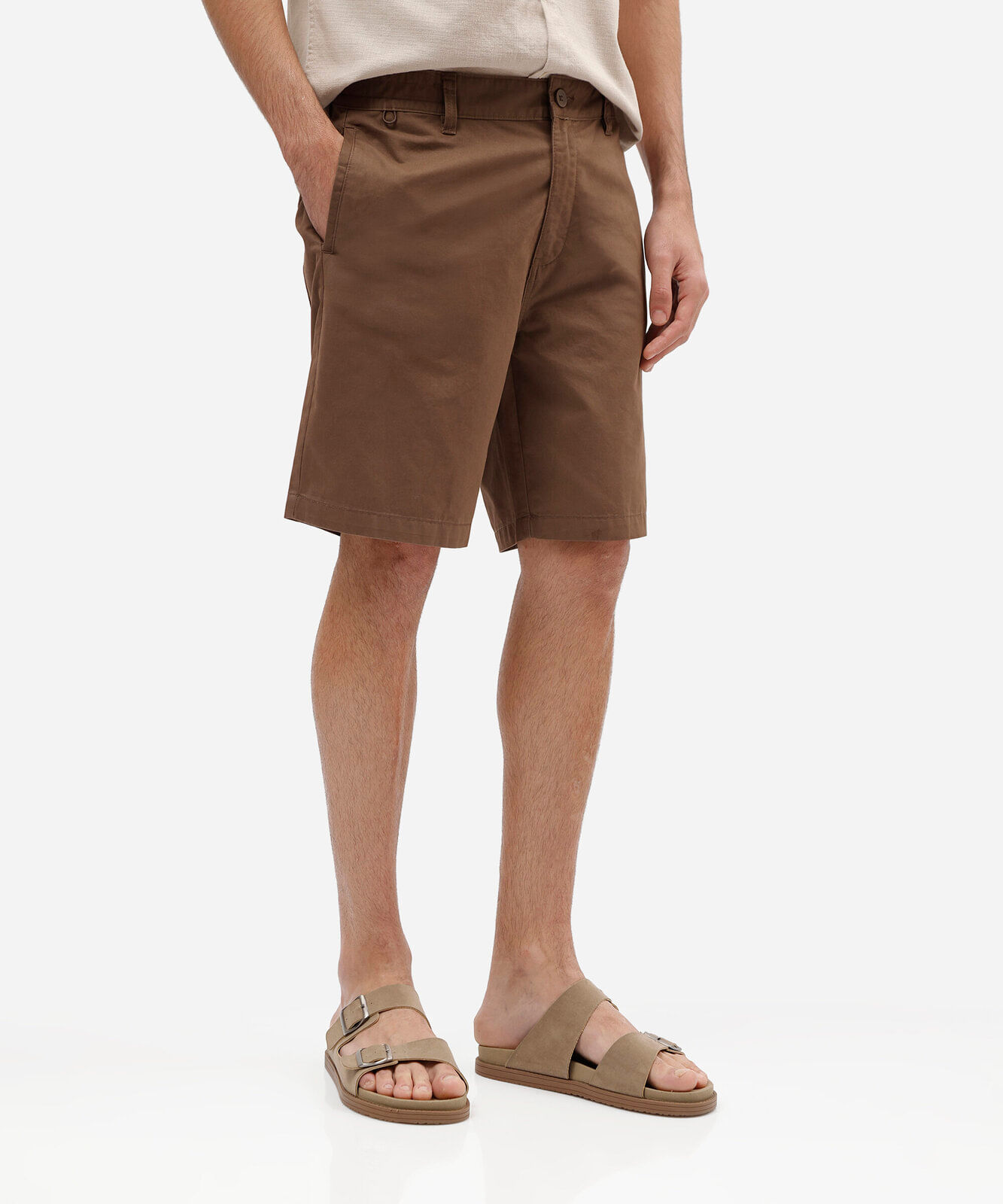 bermuda chino reta masculina de sarja marrom