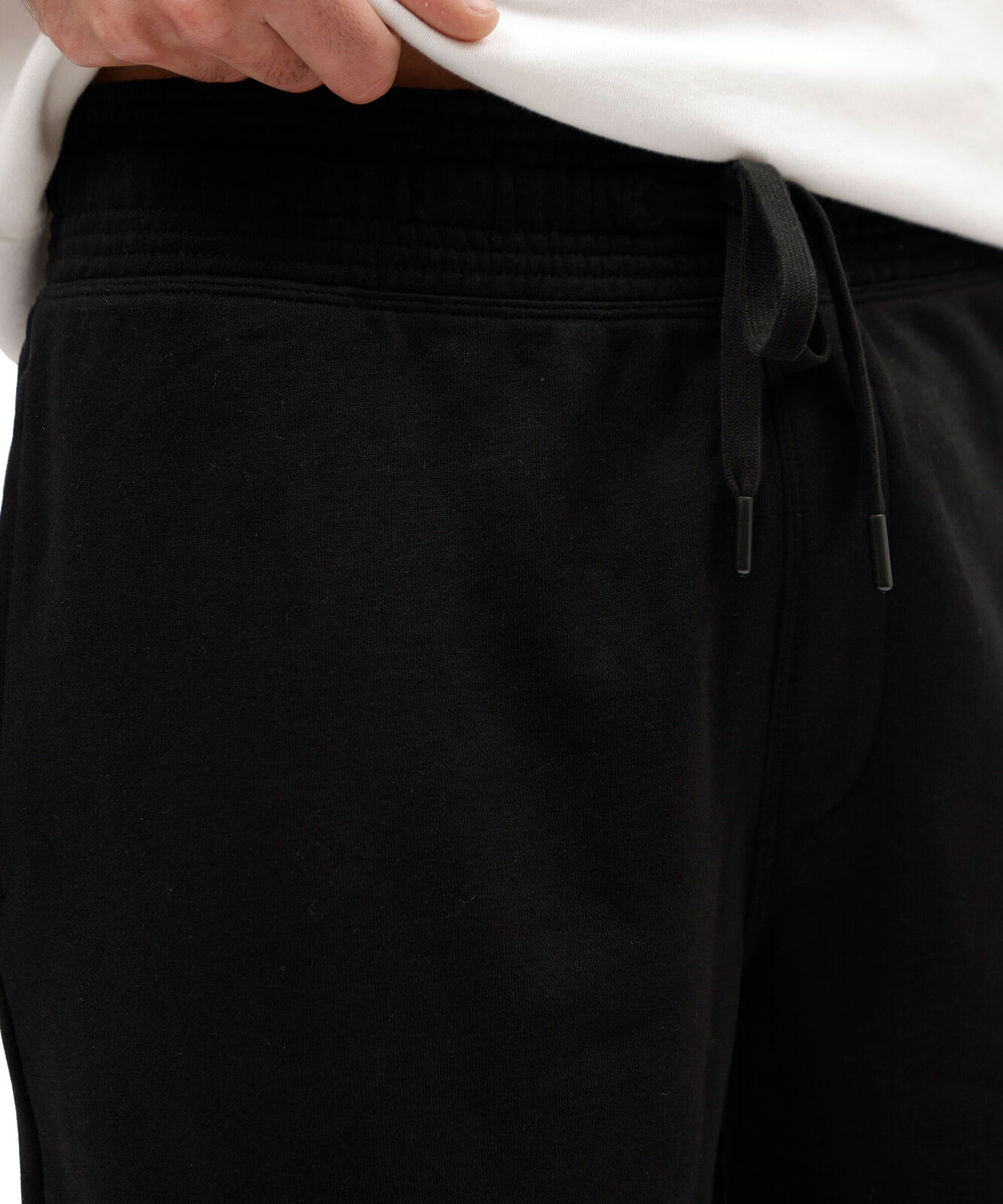 bermuda masculina de moletom relaxed com cós elástico preta