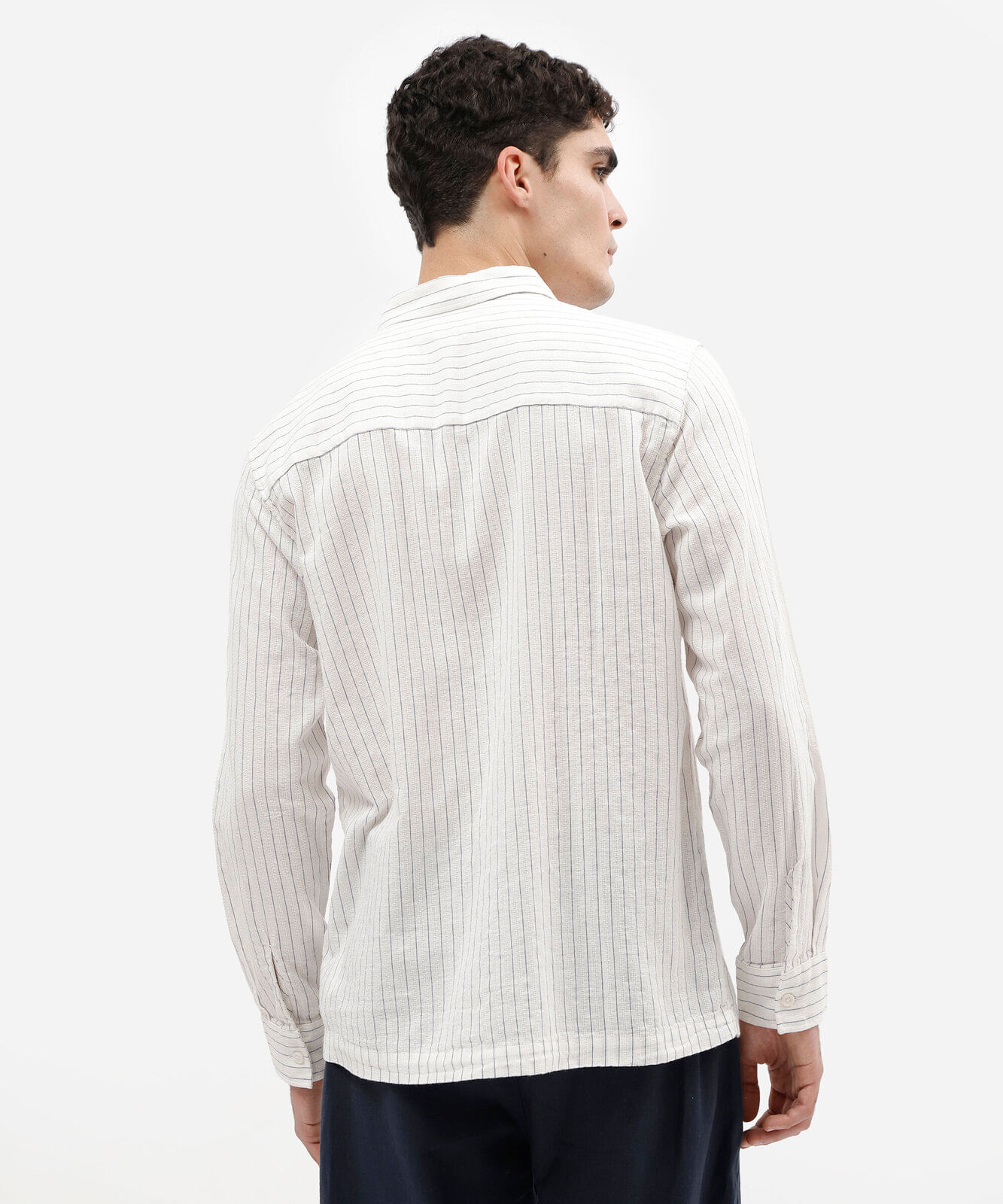 camisa masculina com linho manga longa listrada off white