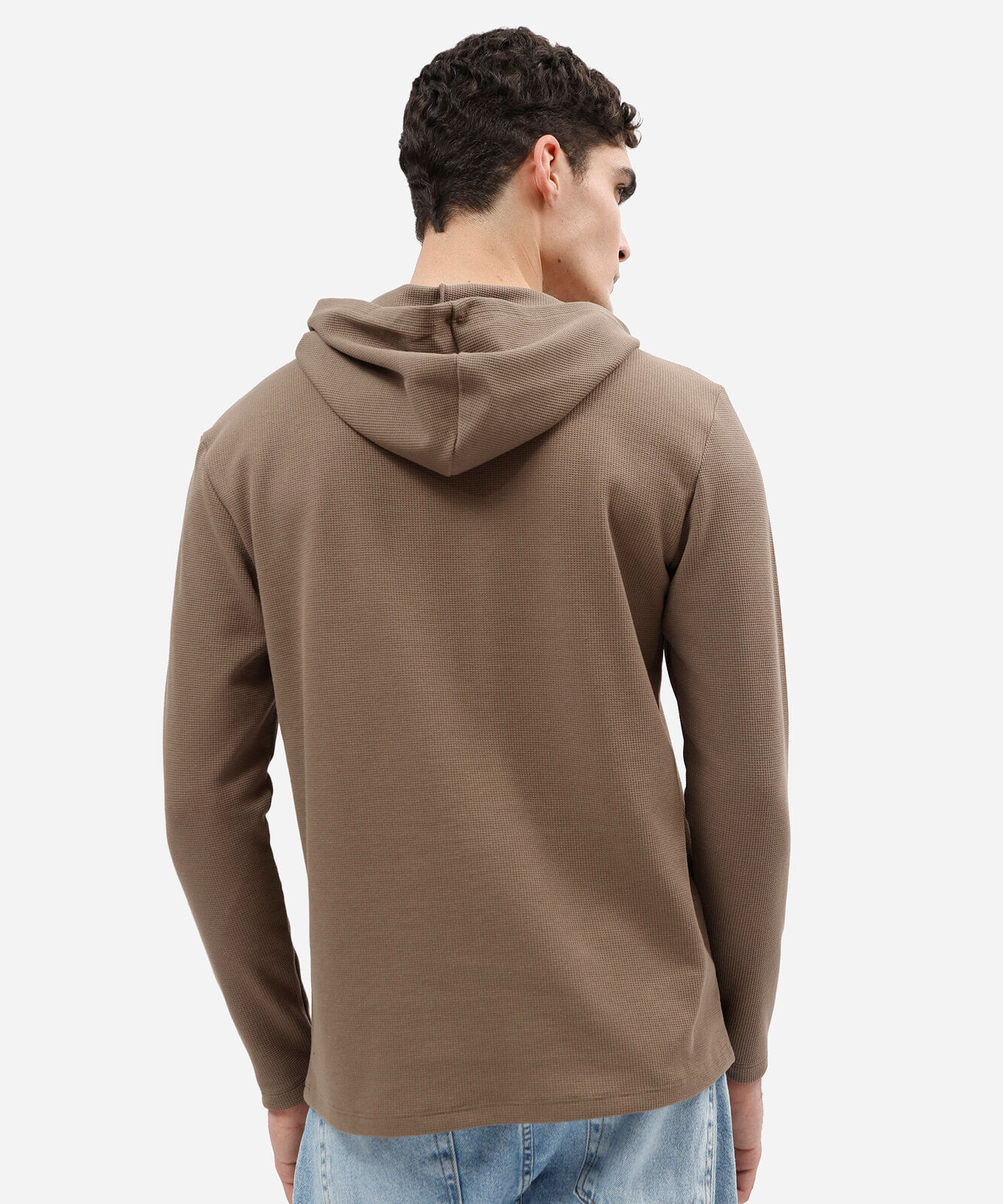 camiseta masculina manga longa com capuz texturizada bege