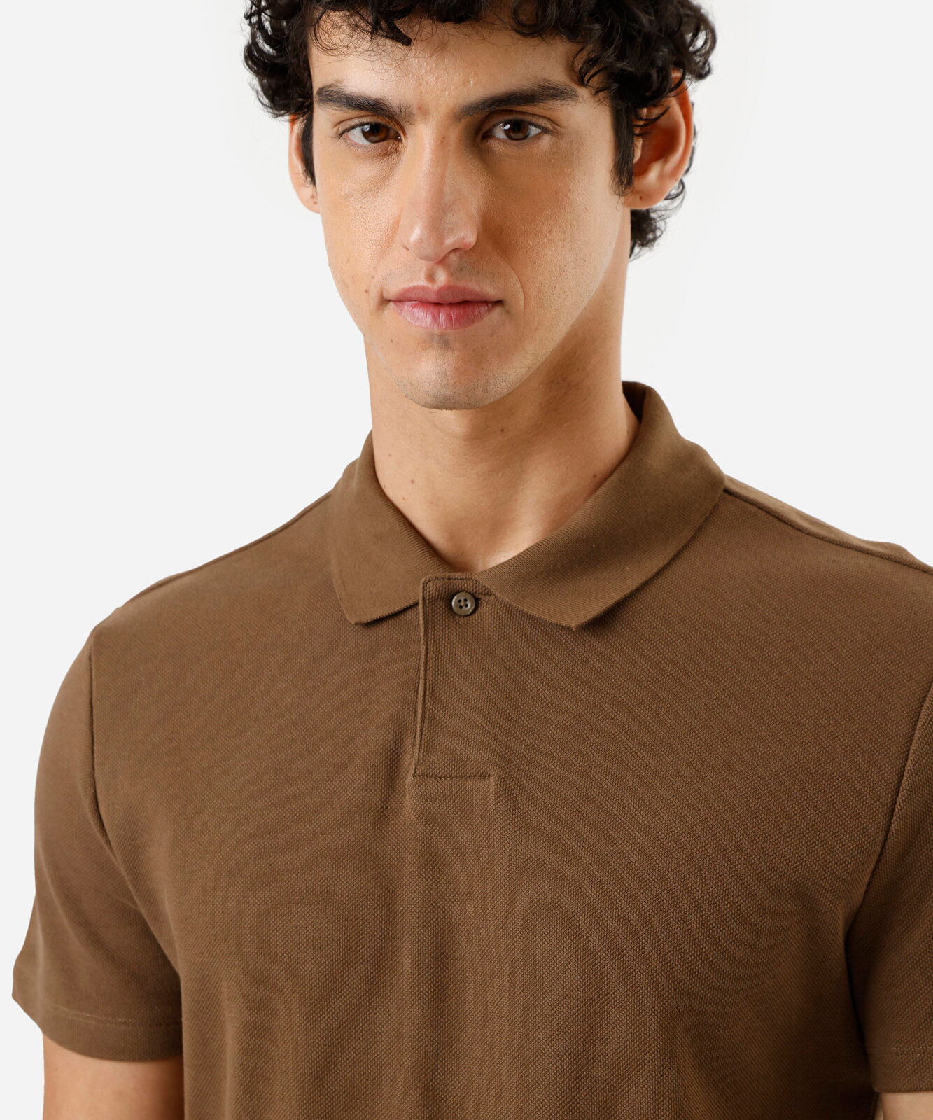 polo slim masculina de algodão manga curta texturizada marrom