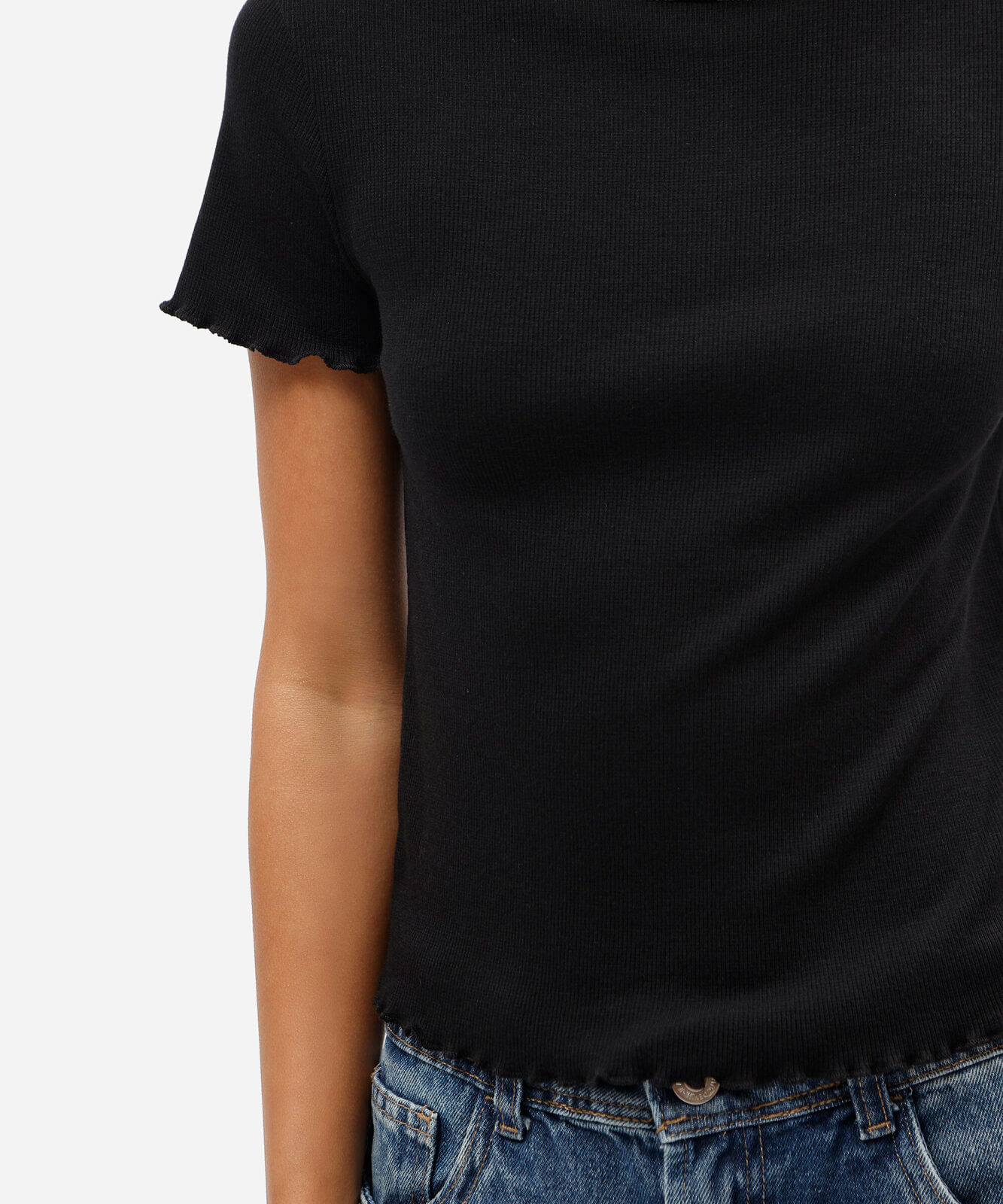 blusa baby look feminina manga curta canelada preta