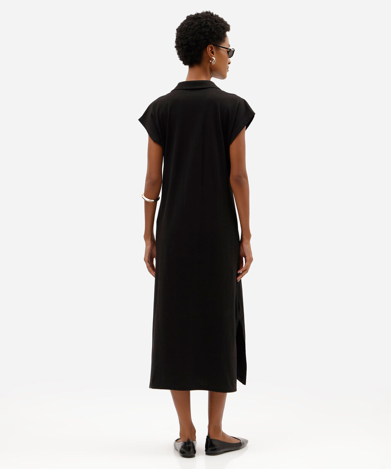 vestido midi feminino de algodão com gola e fendas manga curta preto