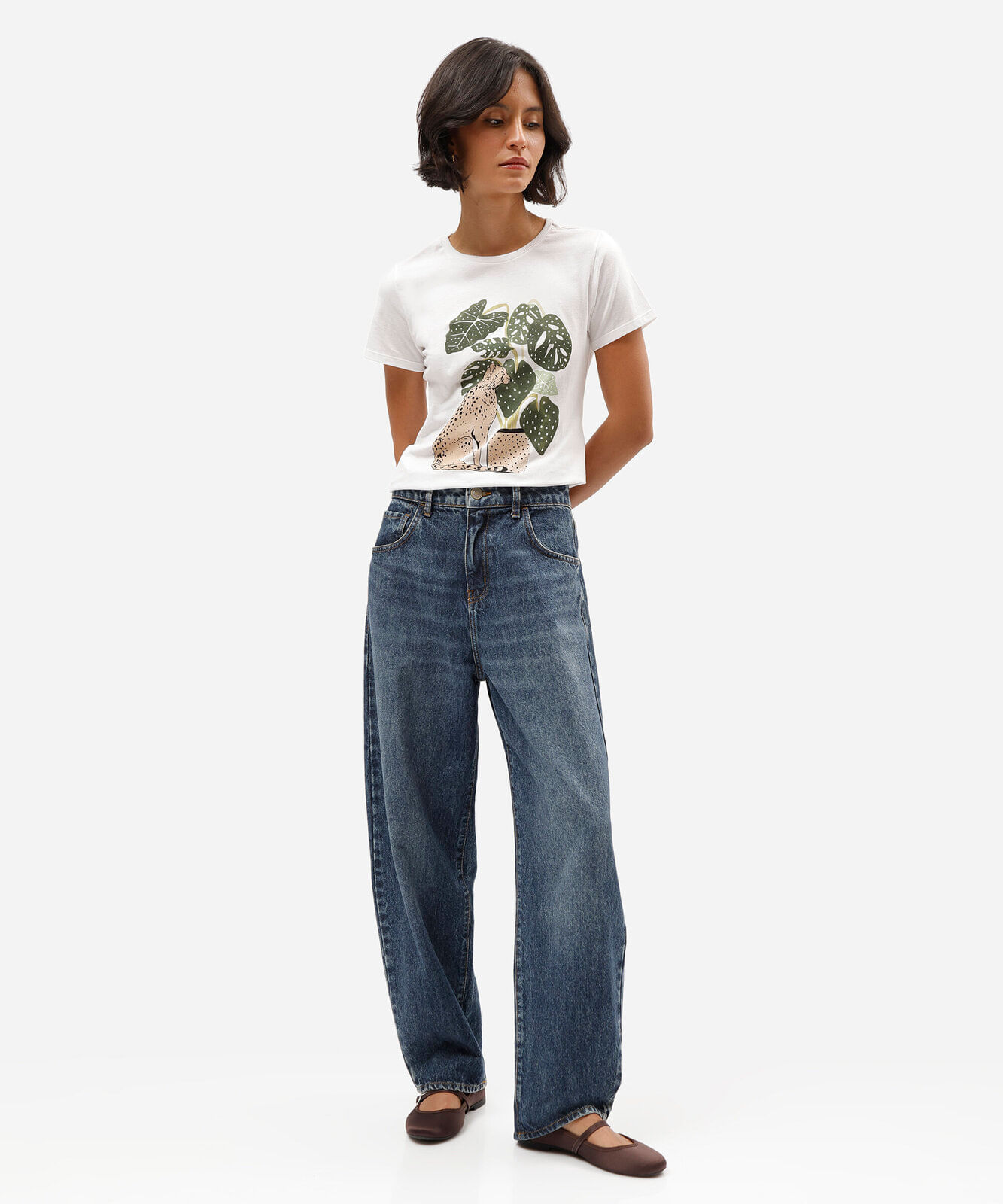 camiseta feminina de algodão manga curta estampada off white
