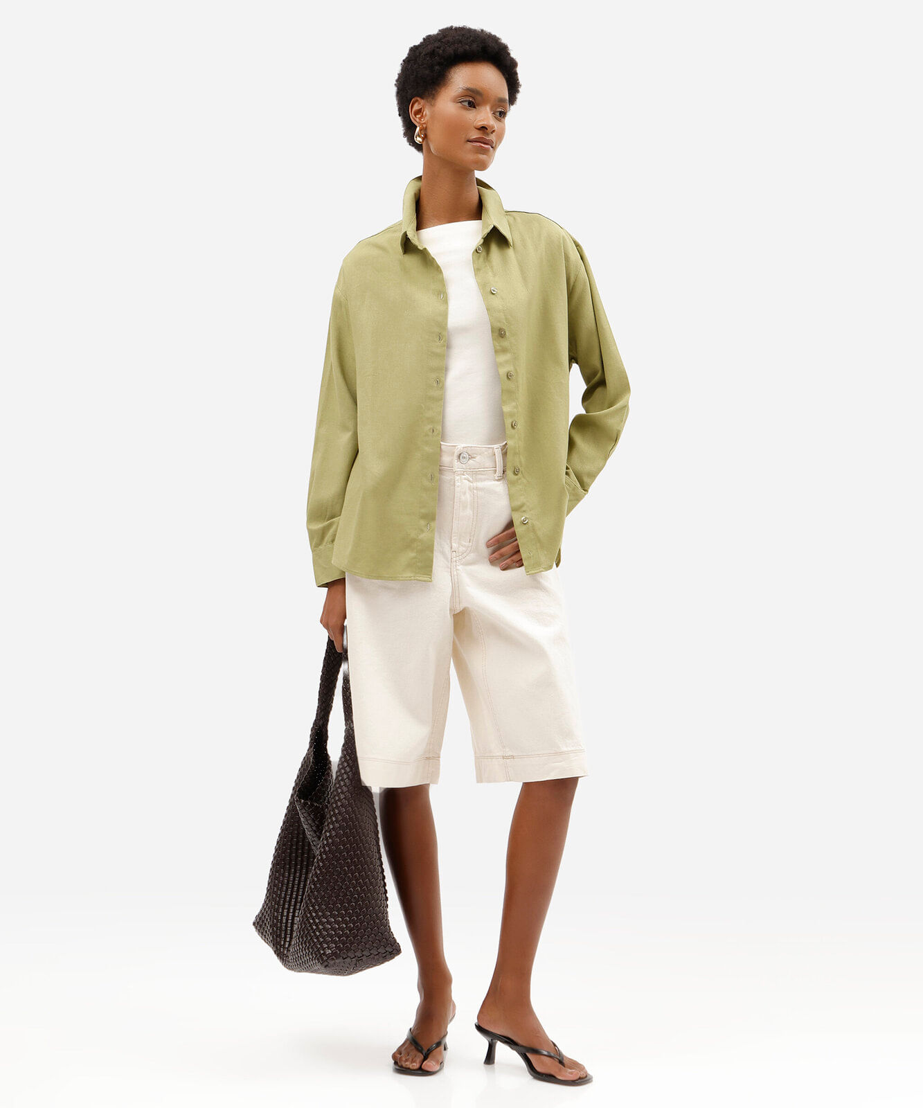 camisa oversized com linho manga longa verde