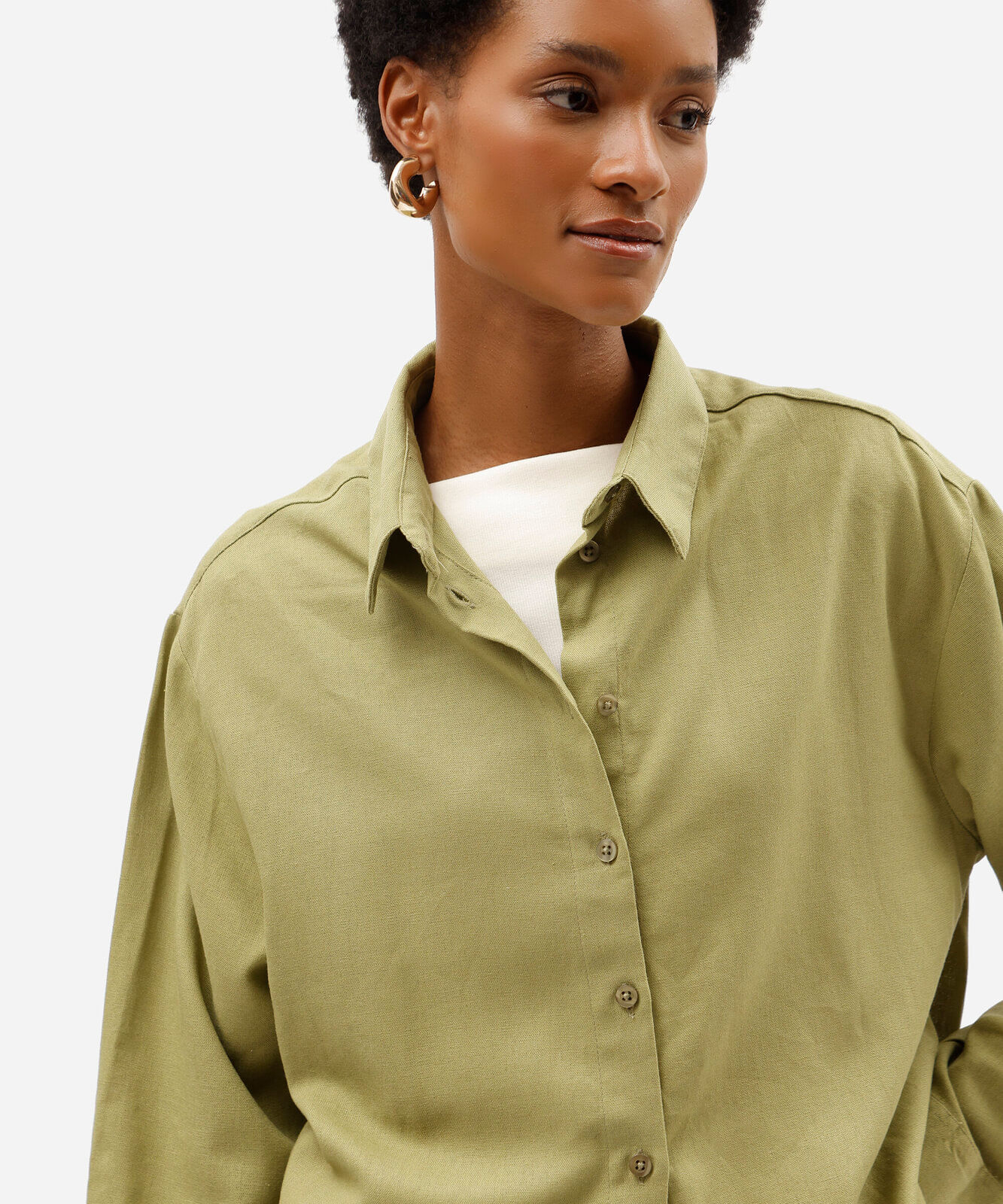 camisa oversized com linho manga longa verde