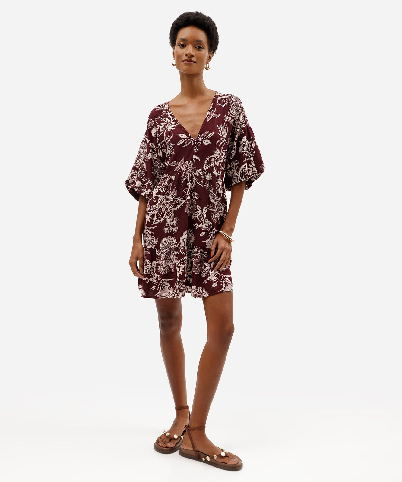 vestido curto feminino de viscose manga bufante  floral roxo