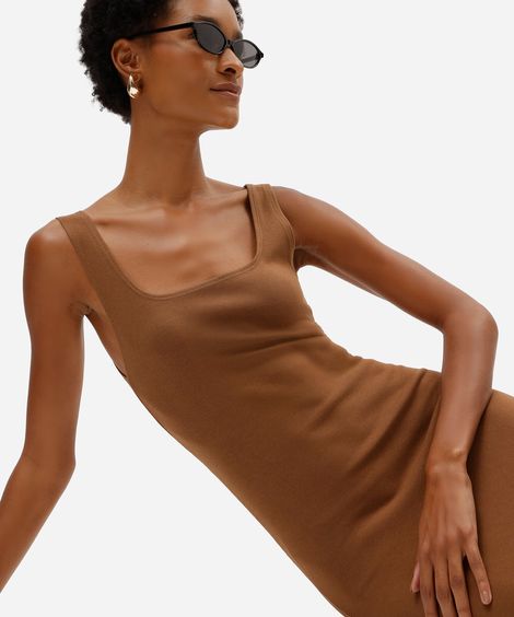 vestido midi feminino de algodão decote quadrado básico marrom