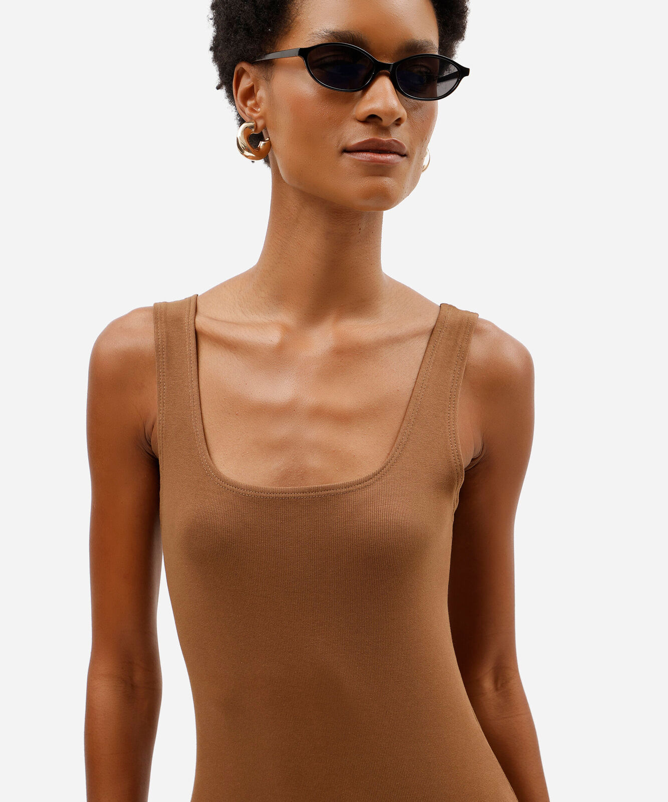 vestido midi feminino de algodão decote quadrado básico marrom