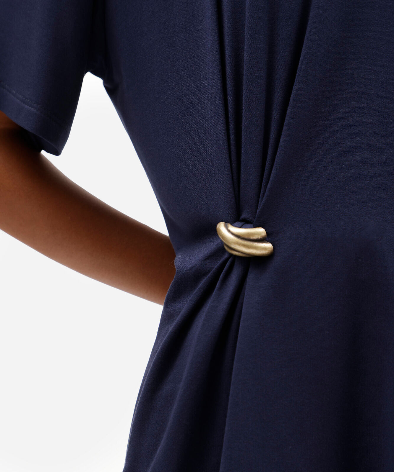 blusa oversized feminina de viscose manga curta com fivela azul