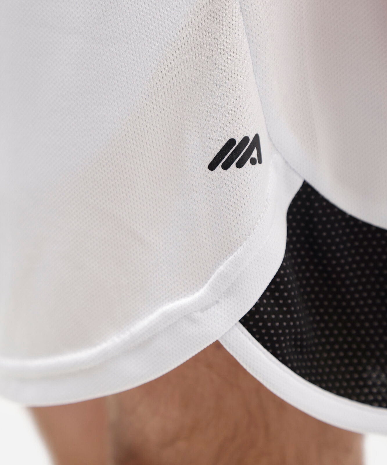 short masculino esportivo texturizado com recorte - branco