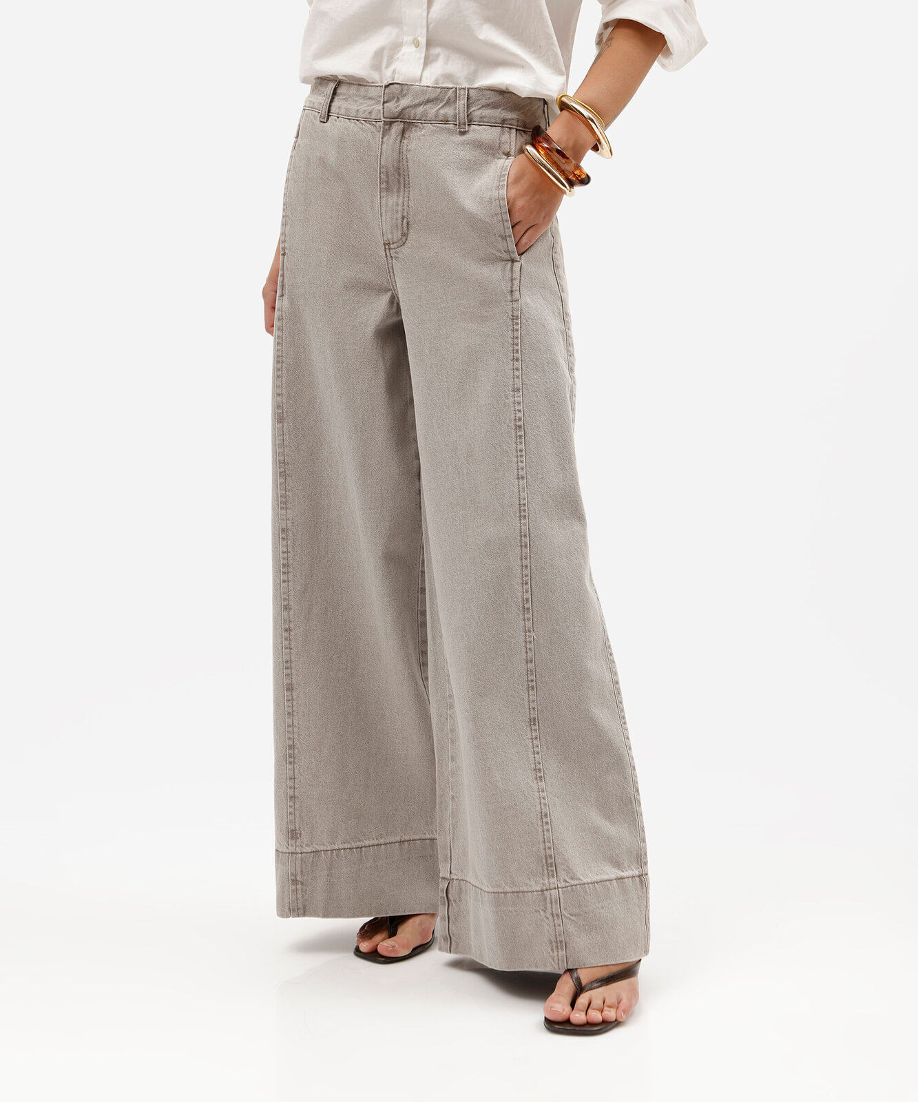 calça super wide leg feminina de sarja com recorte cintura alta cinza