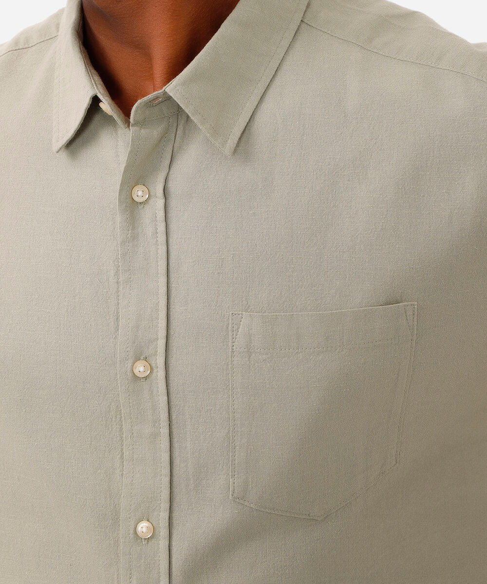 camisa comfort com linho manga longa verde