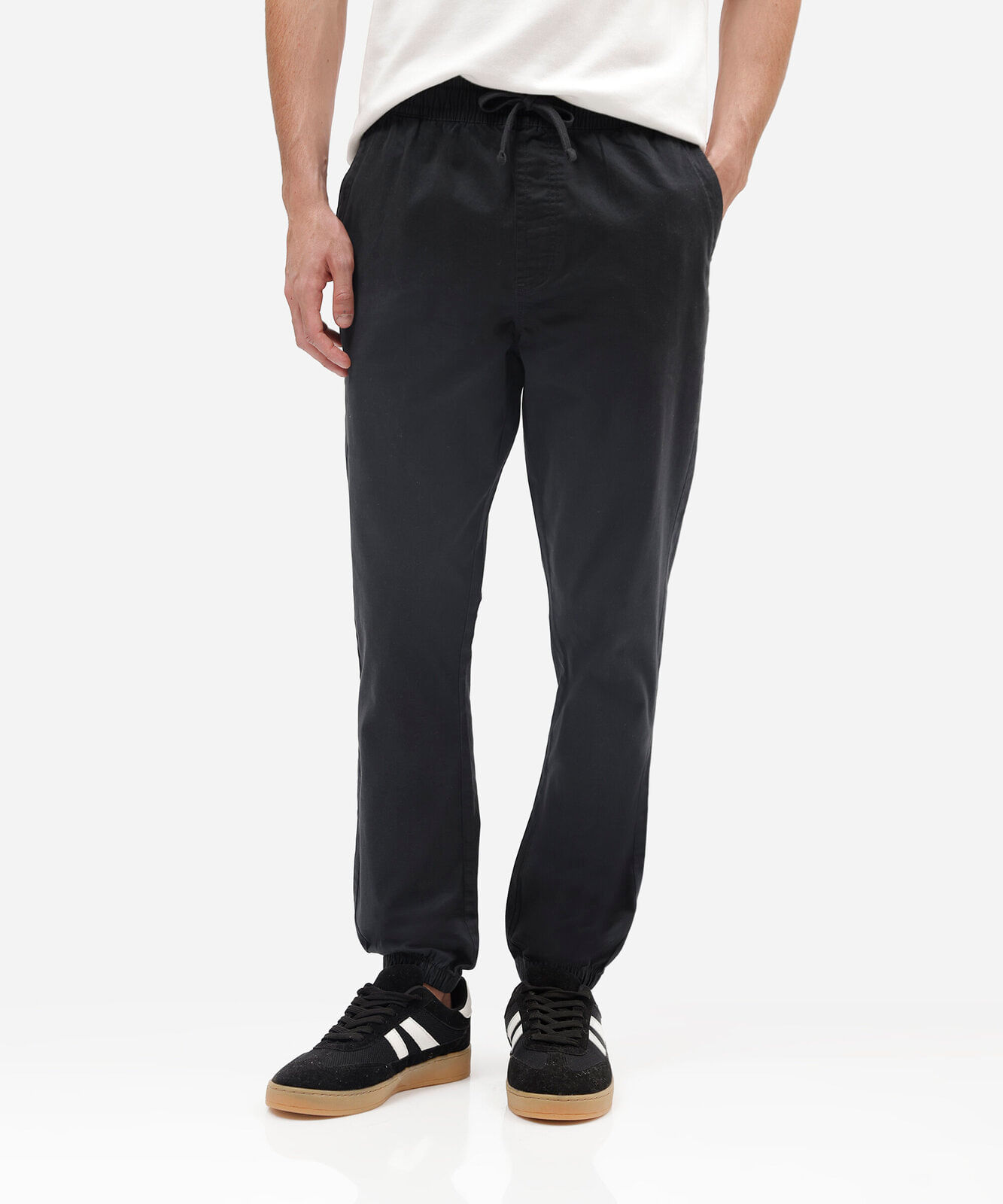 calça jogger masculina de sarja cós elástico preta
