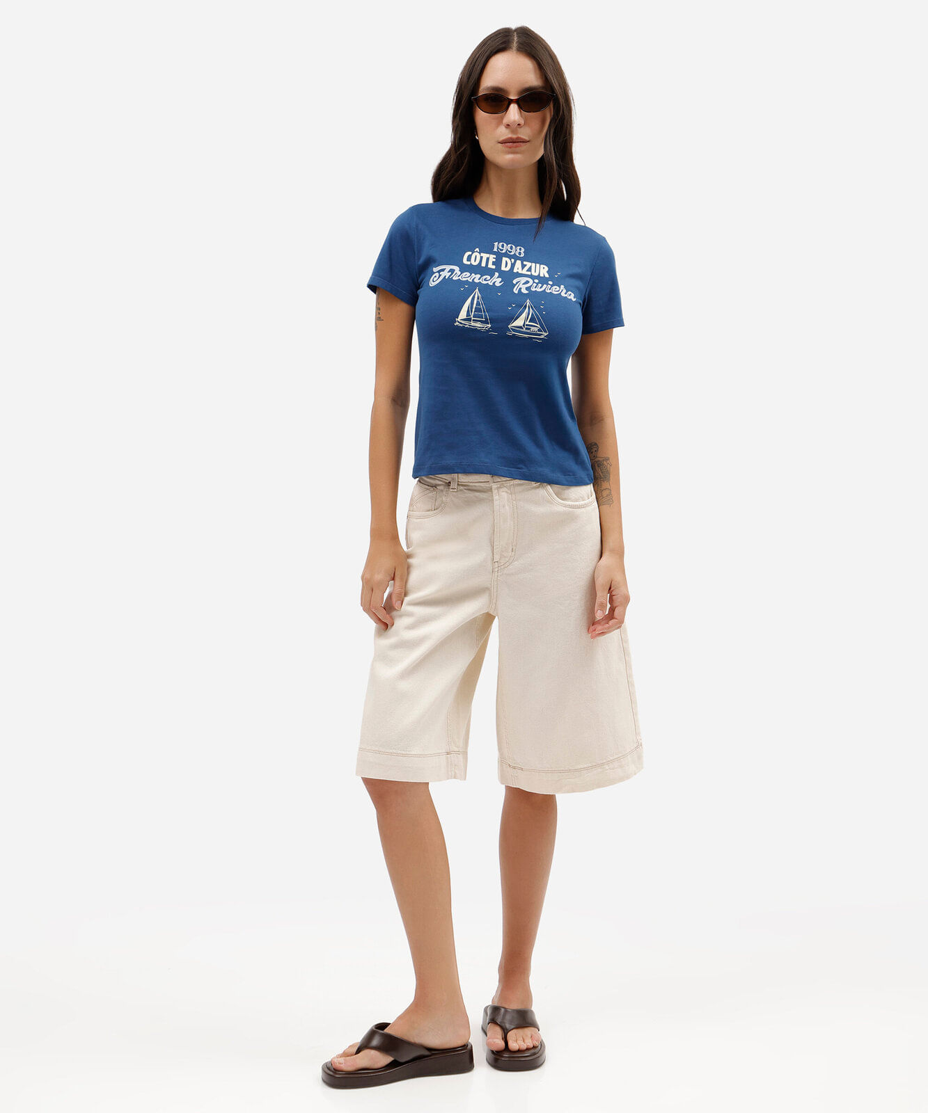 camiseta feminina de algodão manga curta estampada azul