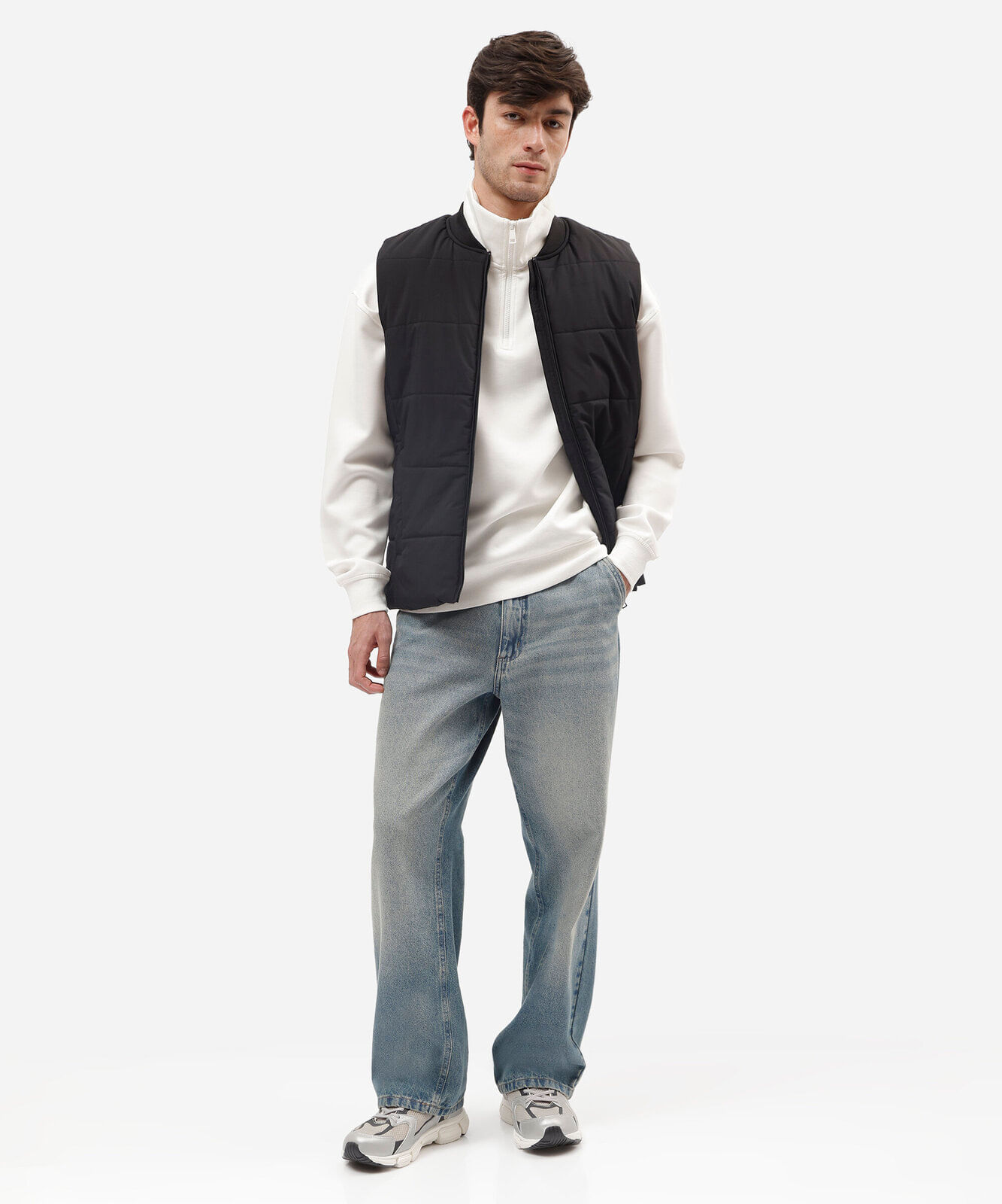 moletom masculino relaxed com gola esporte e zíper frontal off white