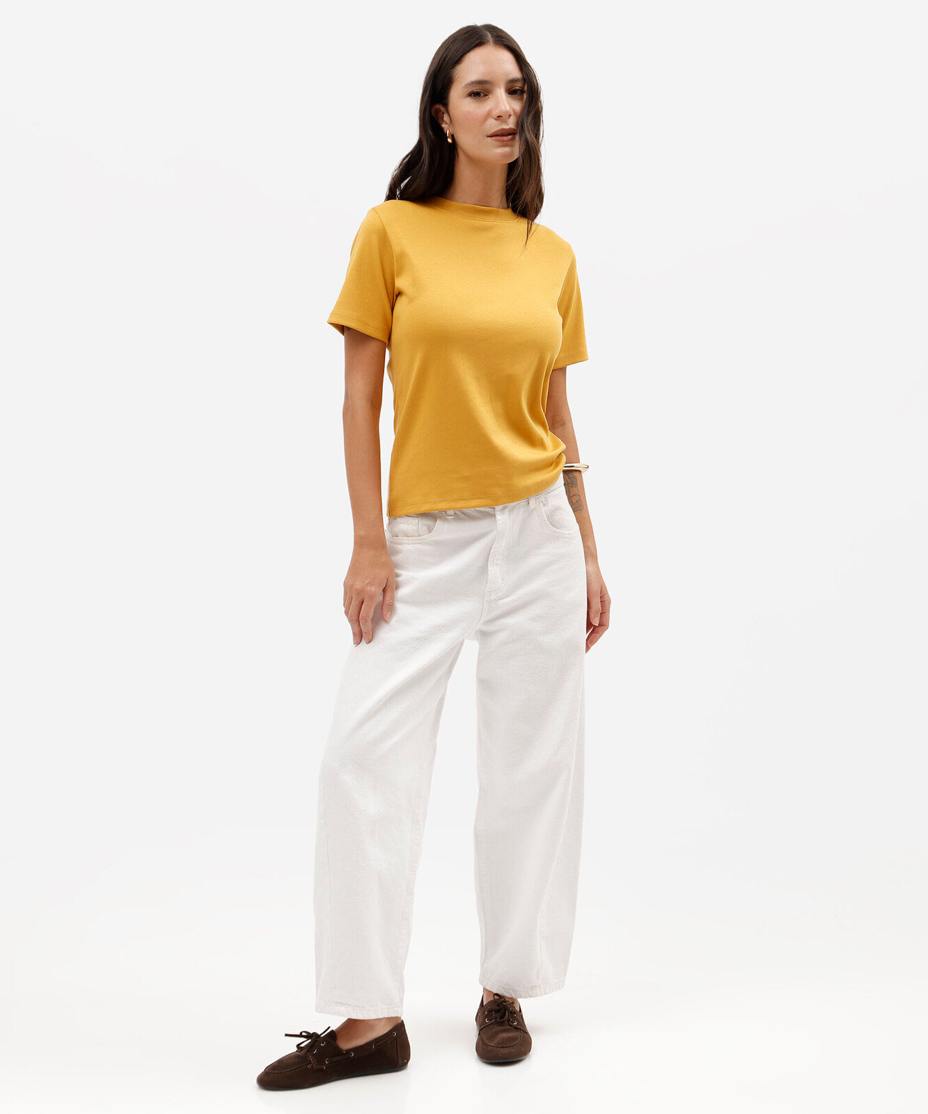 camiseta básica feminina de algodão peruano amarela
