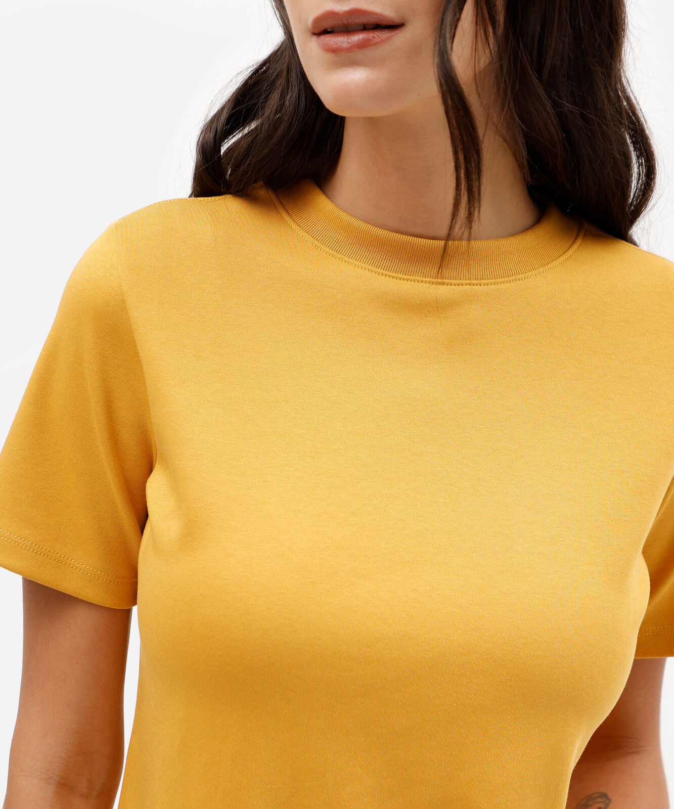 camiseta básica feminina de algodão peruano amarela