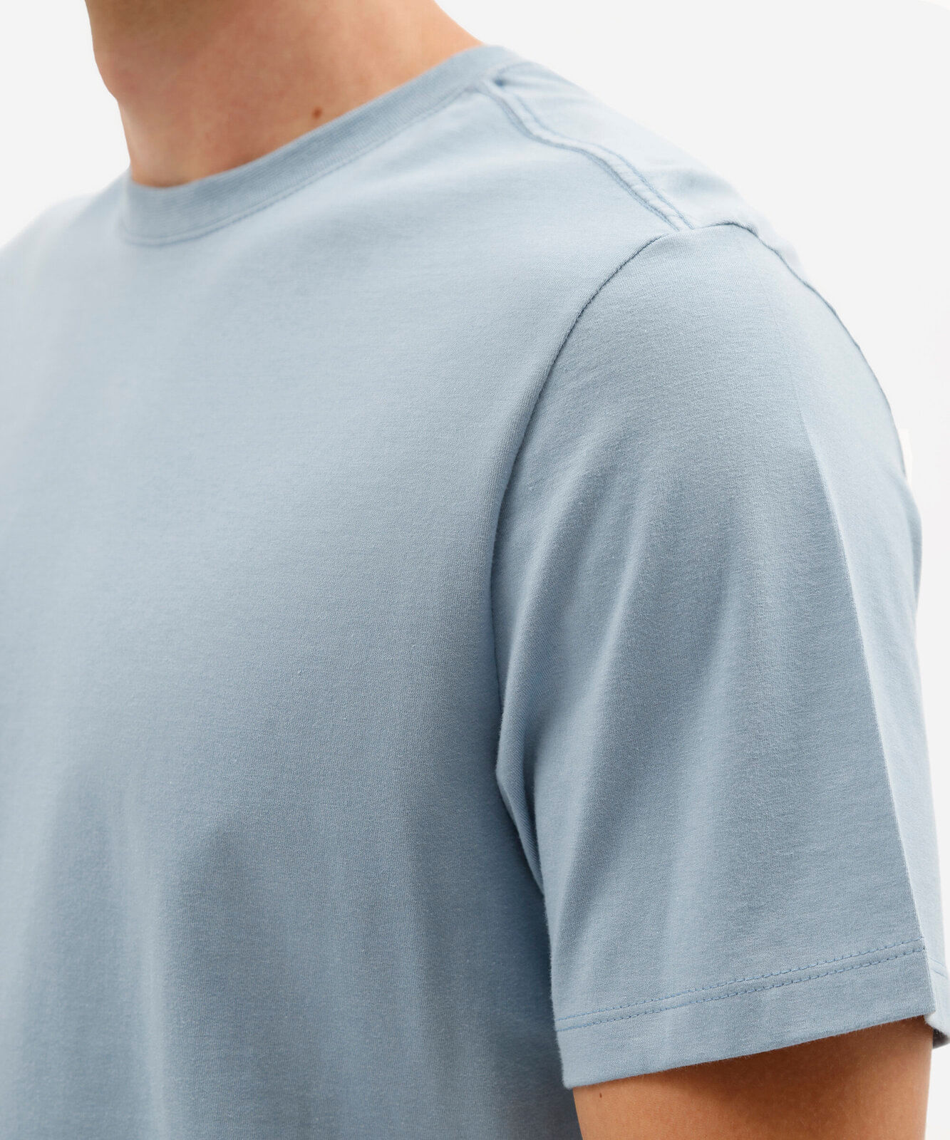 camiseta masculina básica comfort de malha azul